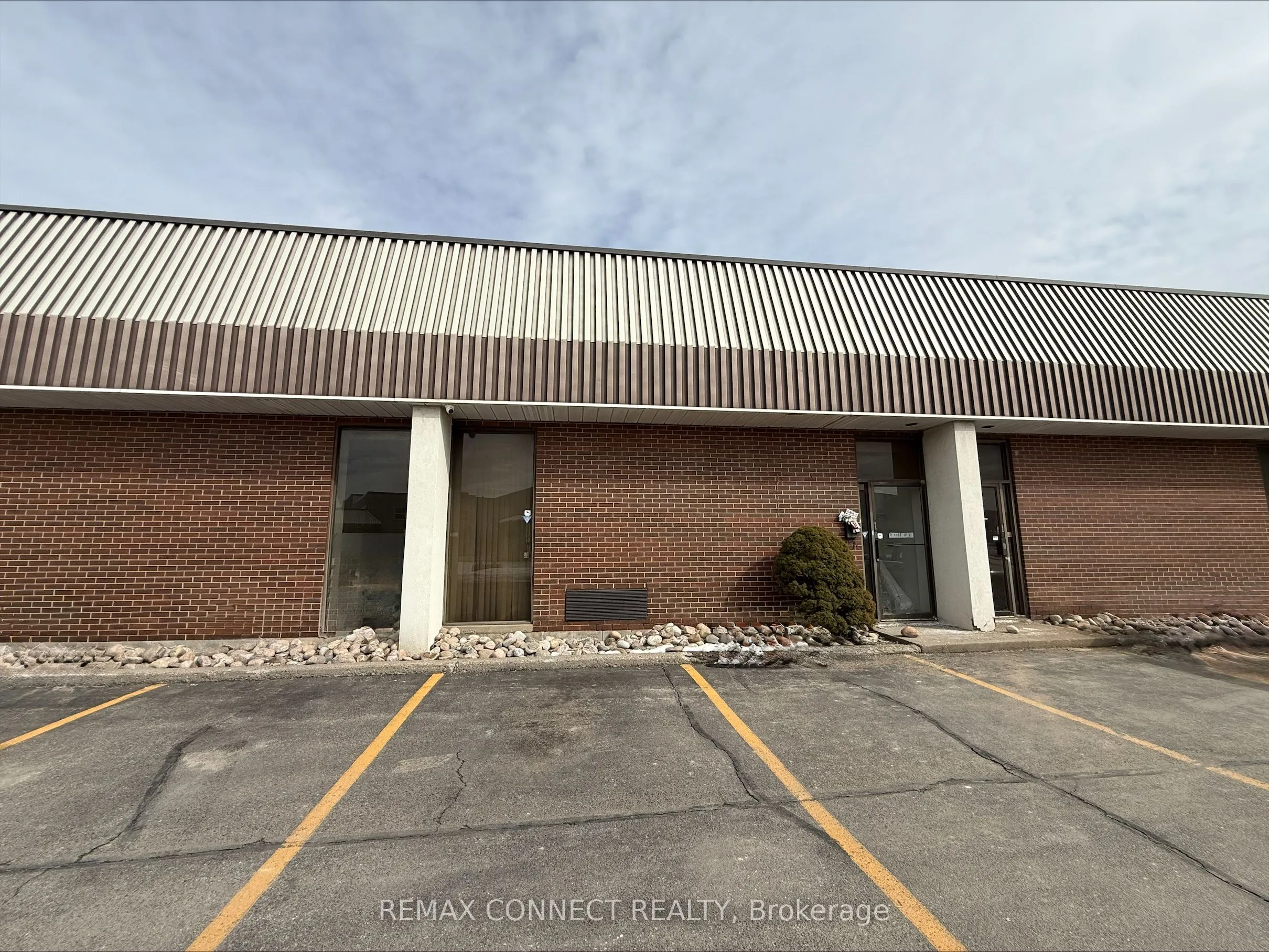 Industrial Property For Lease | W13686968
