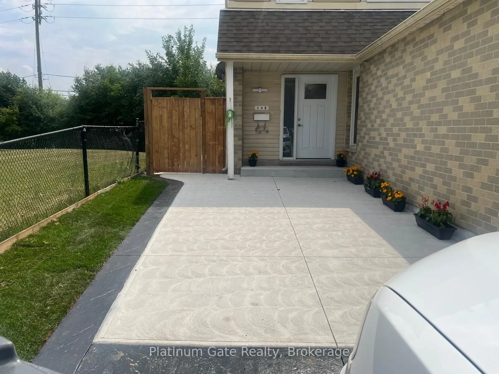 Property For Lease | W13687248