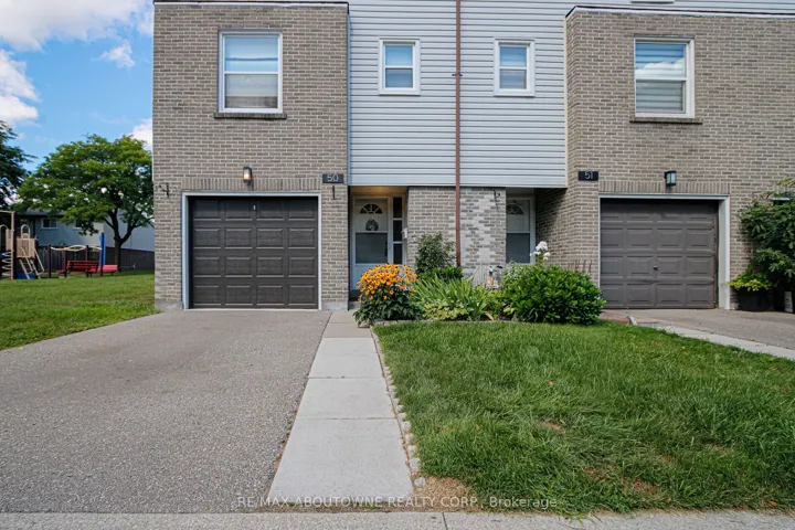 2440 Bromsgrove Road, Mississauga, ON L5J 4J7