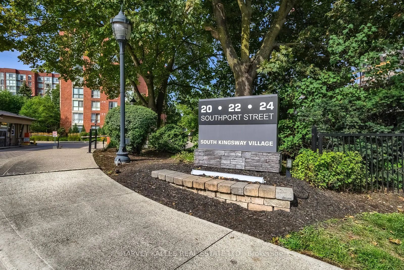 Property For Sale | W13688144