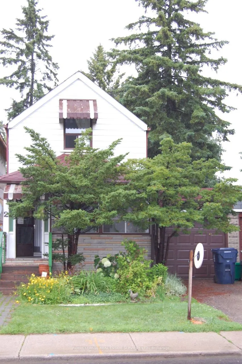 Detached Home For Sale | W13688562
