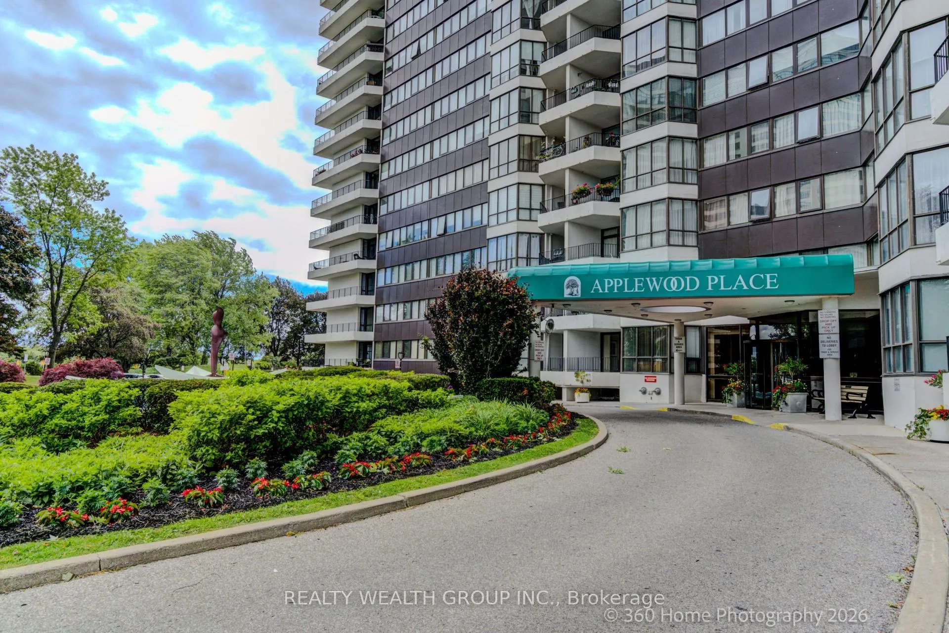 Property For Lease | W13689114