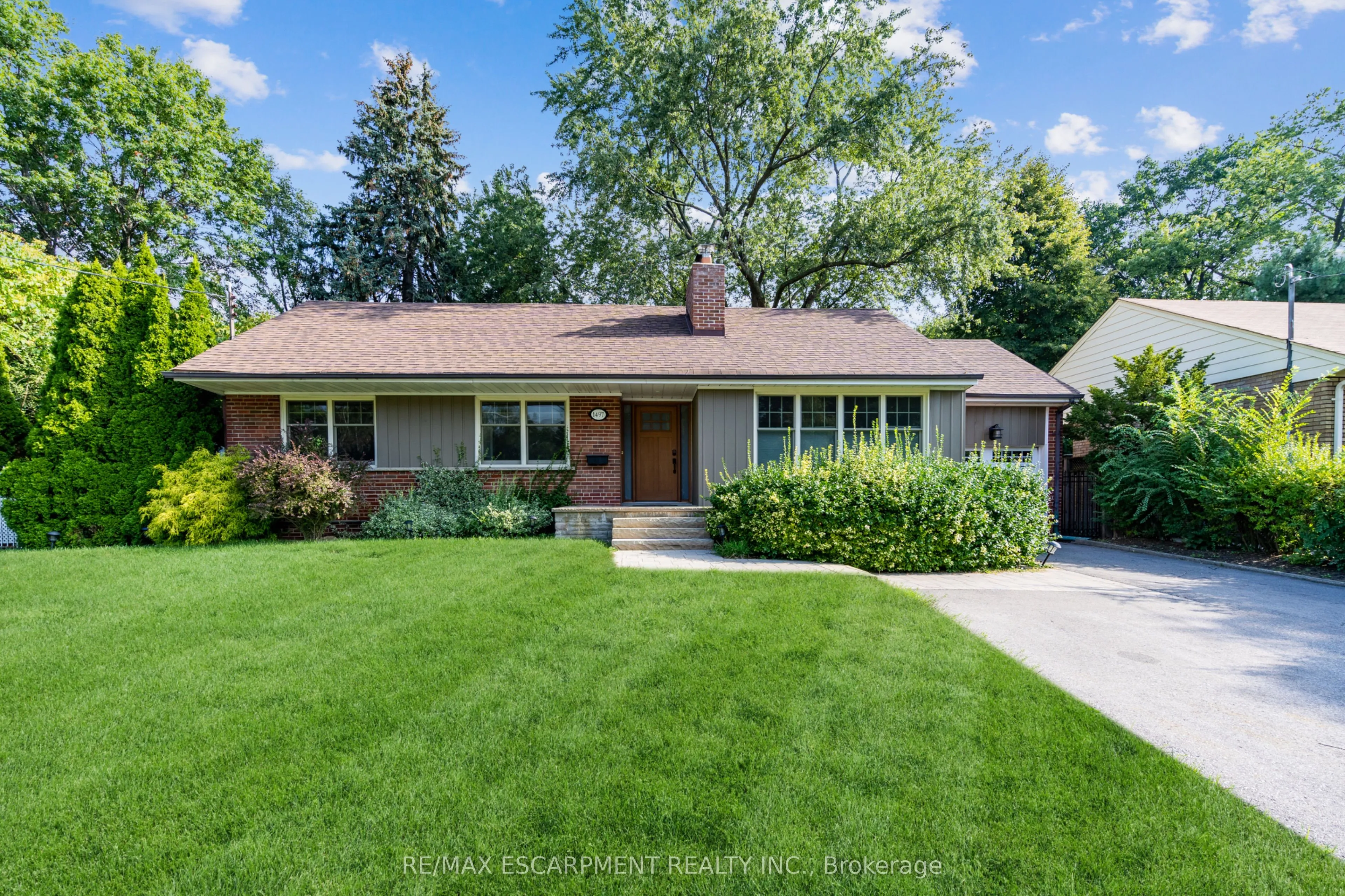 Detached Home For Lease | W13689644