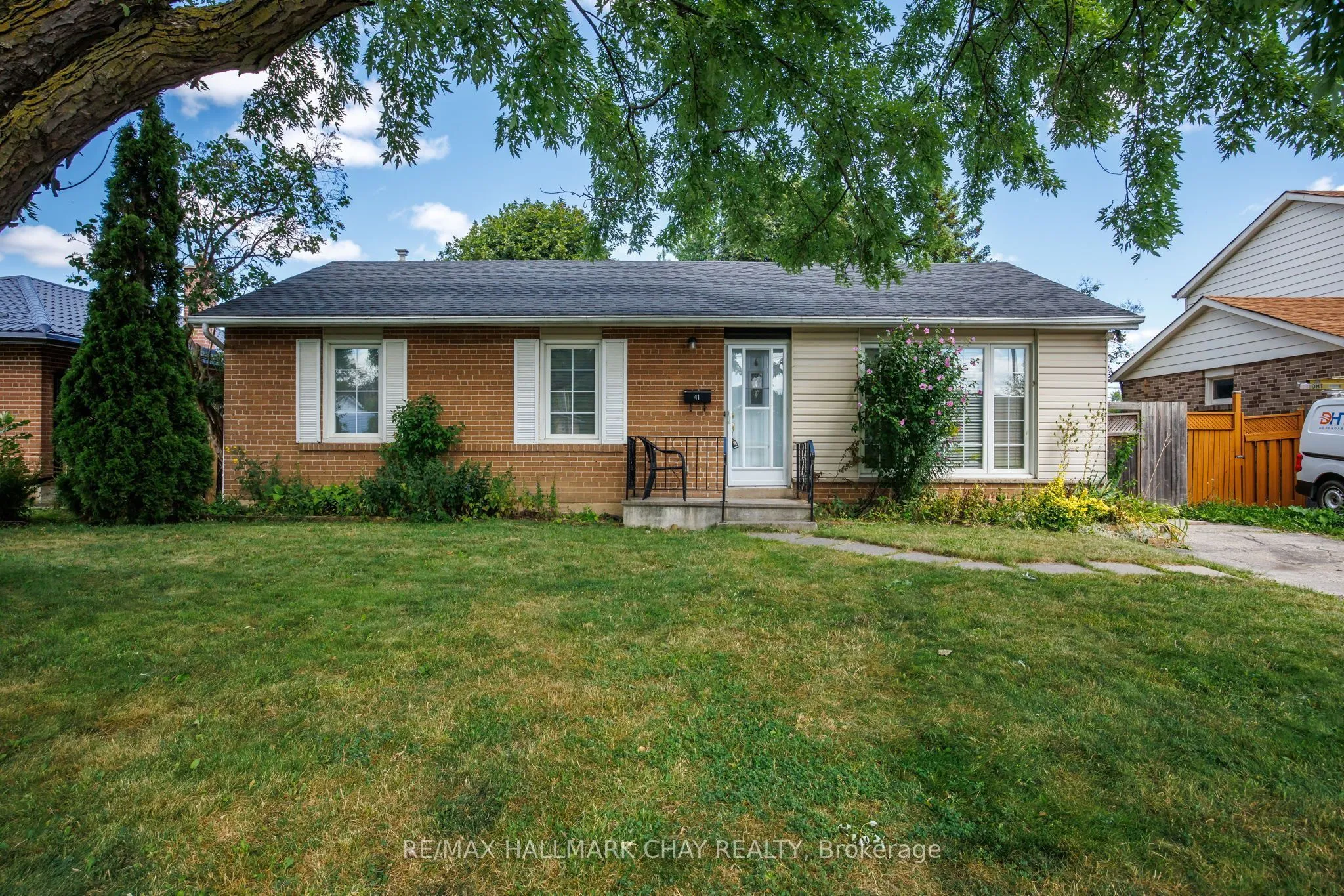 Detached Home For Sale | W13690750