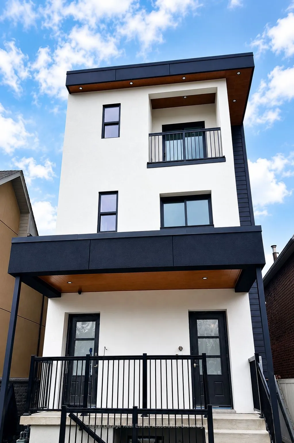Multiplex For Lease | W13691202
