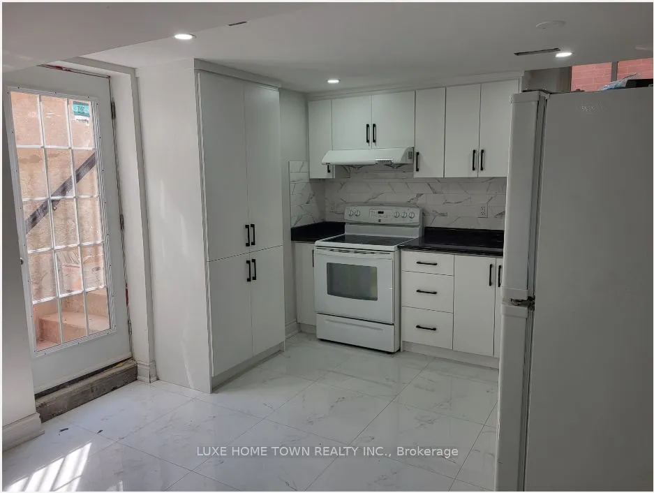 Property For Lease | W13692180
