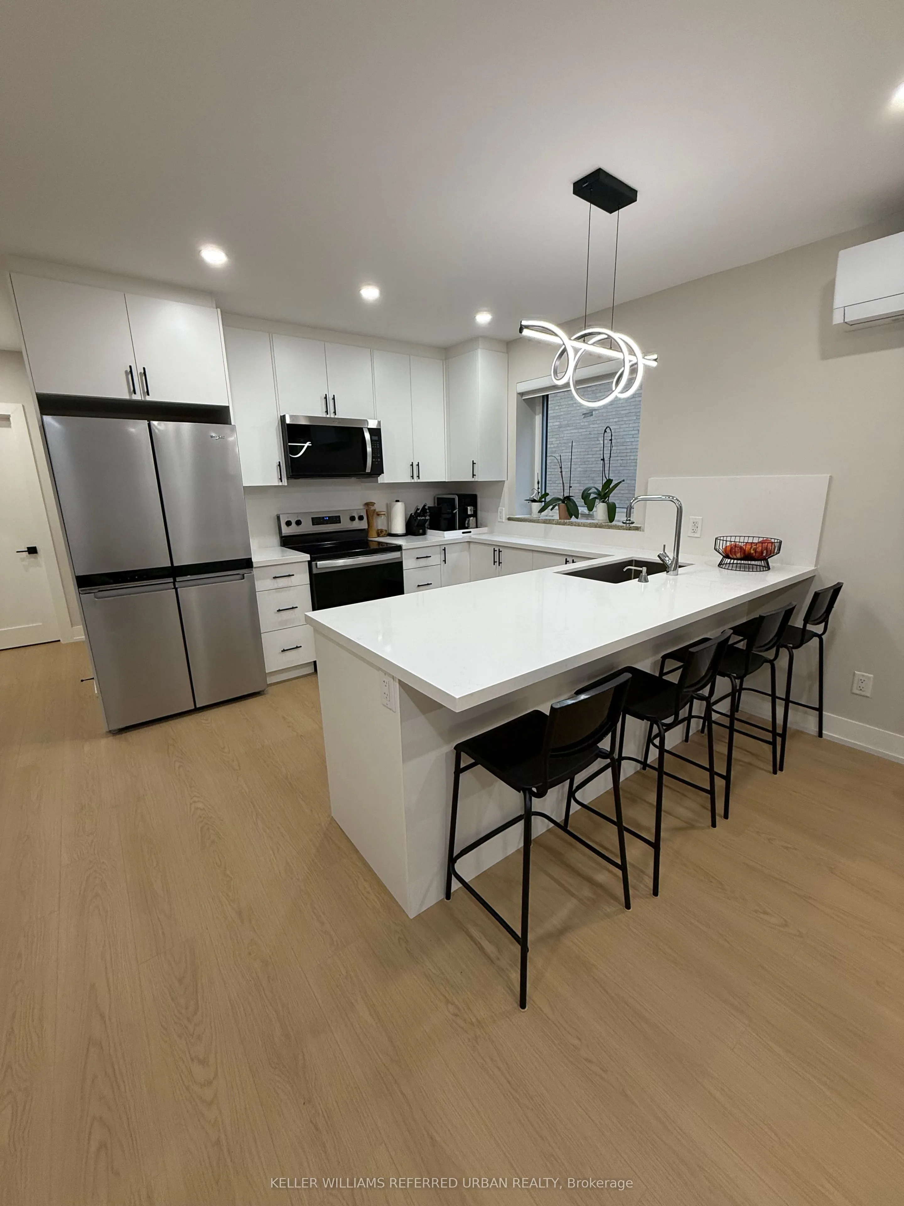 Multiplex For Lease | W13692936