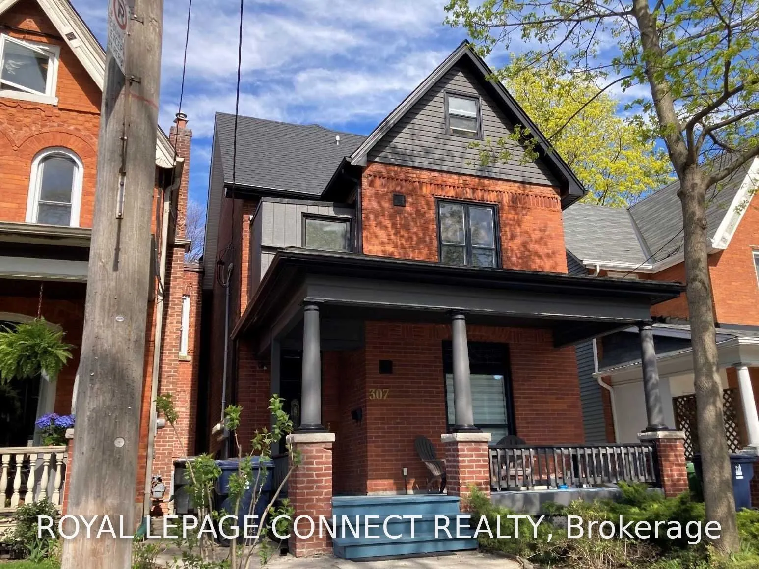 Detached Home For Lease | W13693696