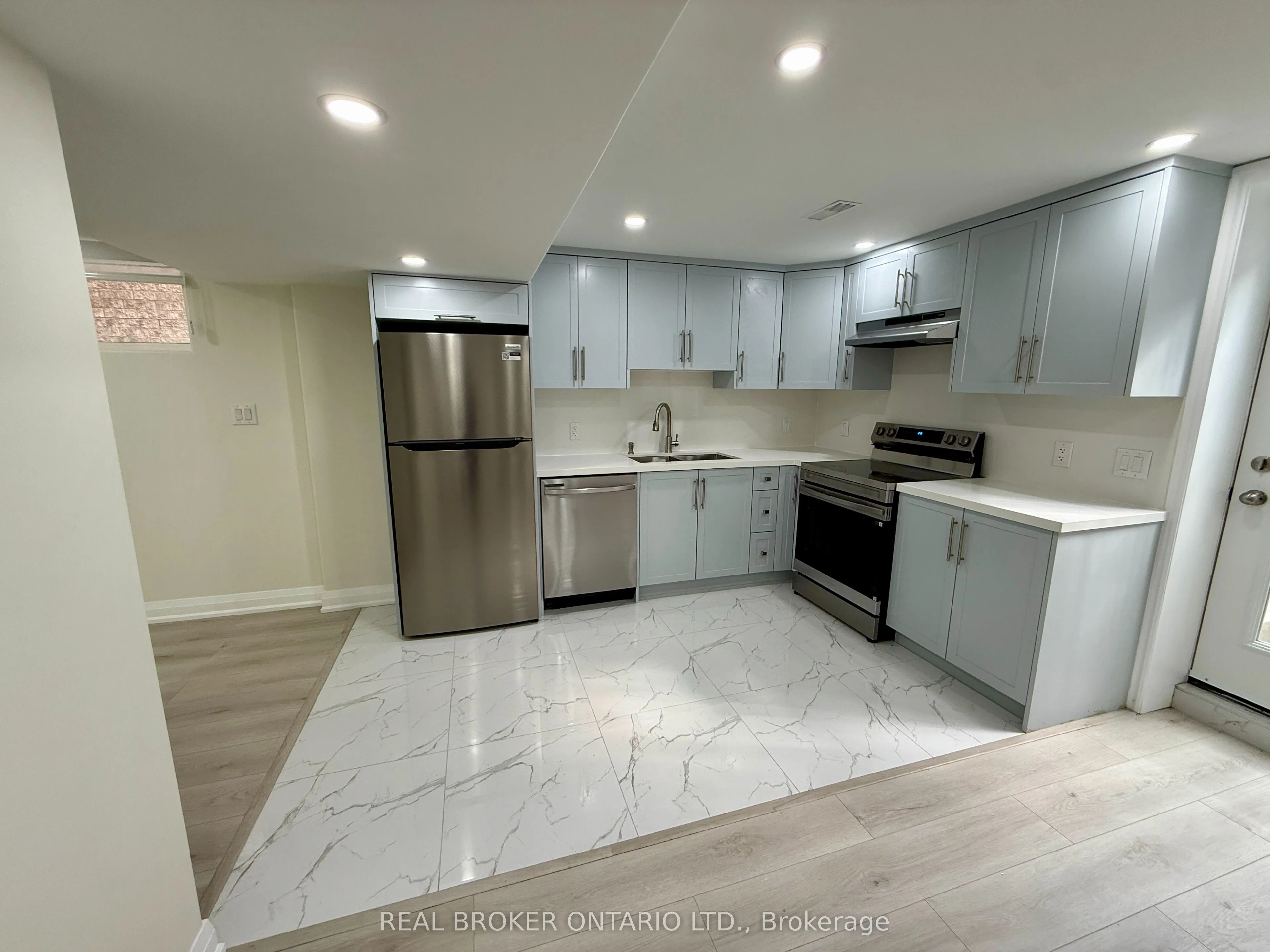 Detached Home For Lease | W13694738