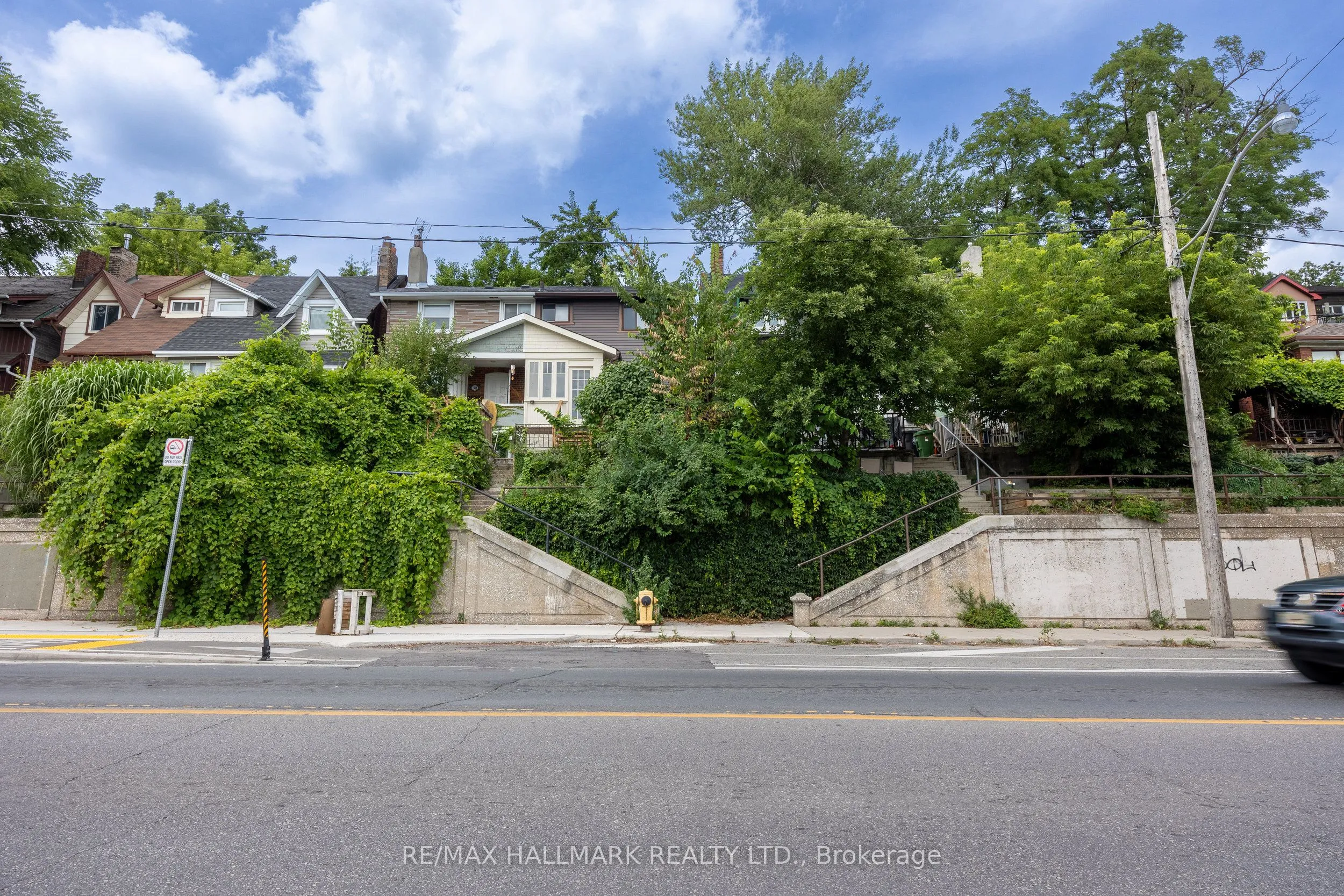 Semi-Detached Home For Lease | W13694938