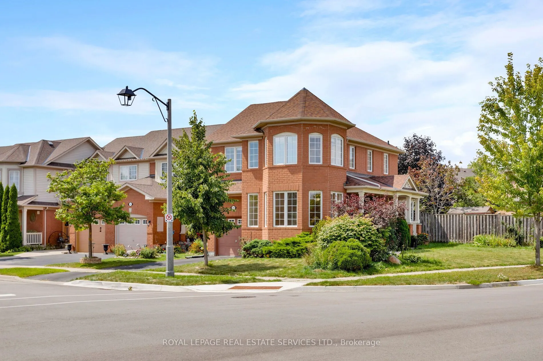 Property For Lease | W13695936