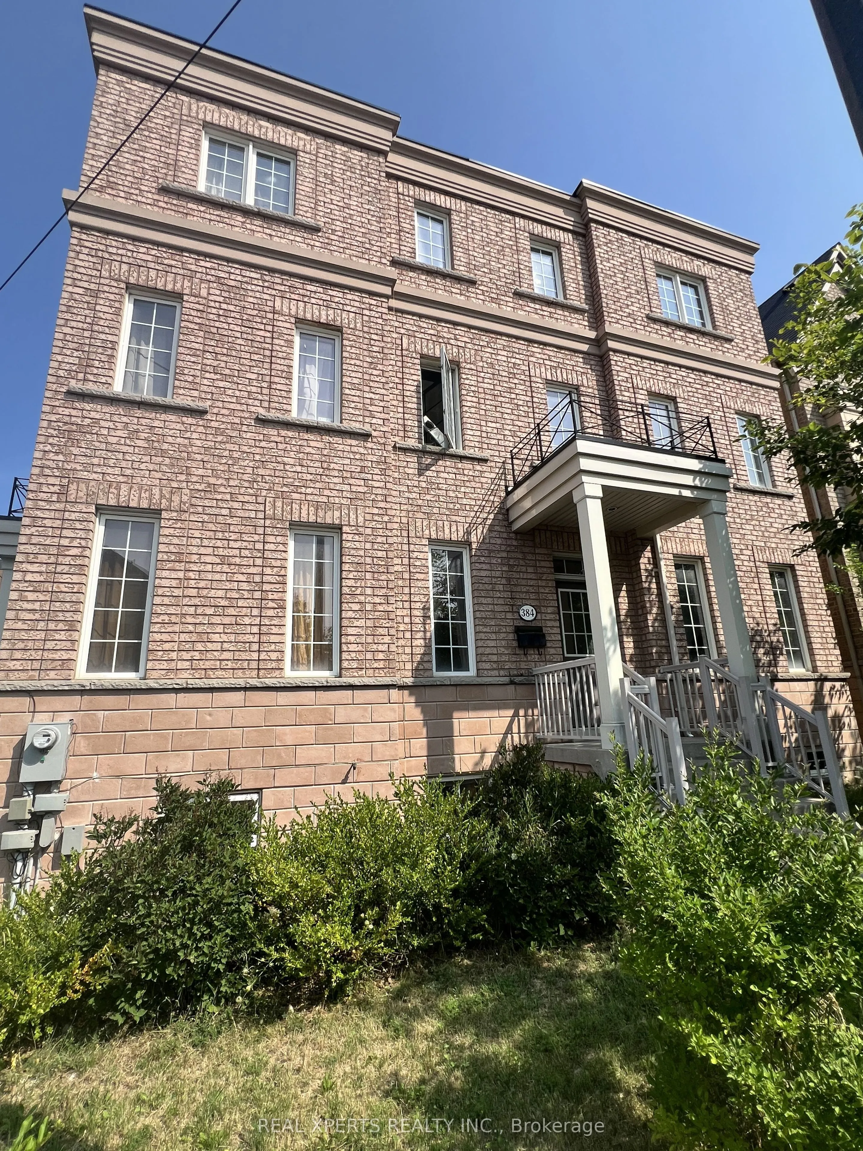 Semi-Detached Home For Sale | W13696570