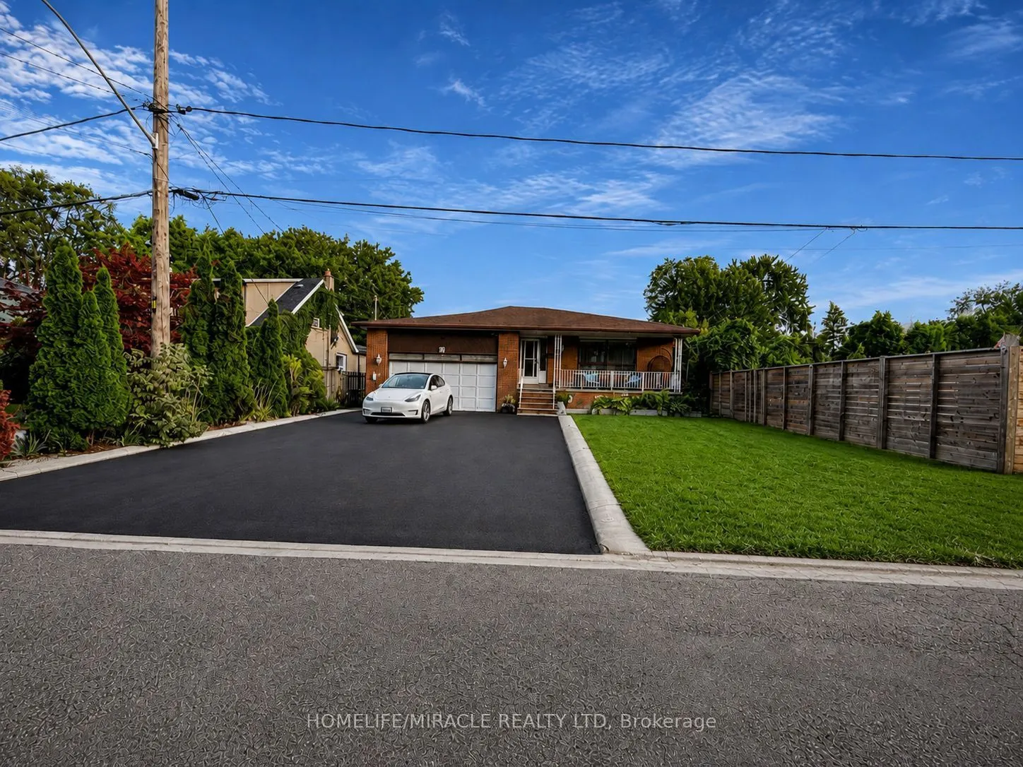 Detached Home For Sale | W13696624