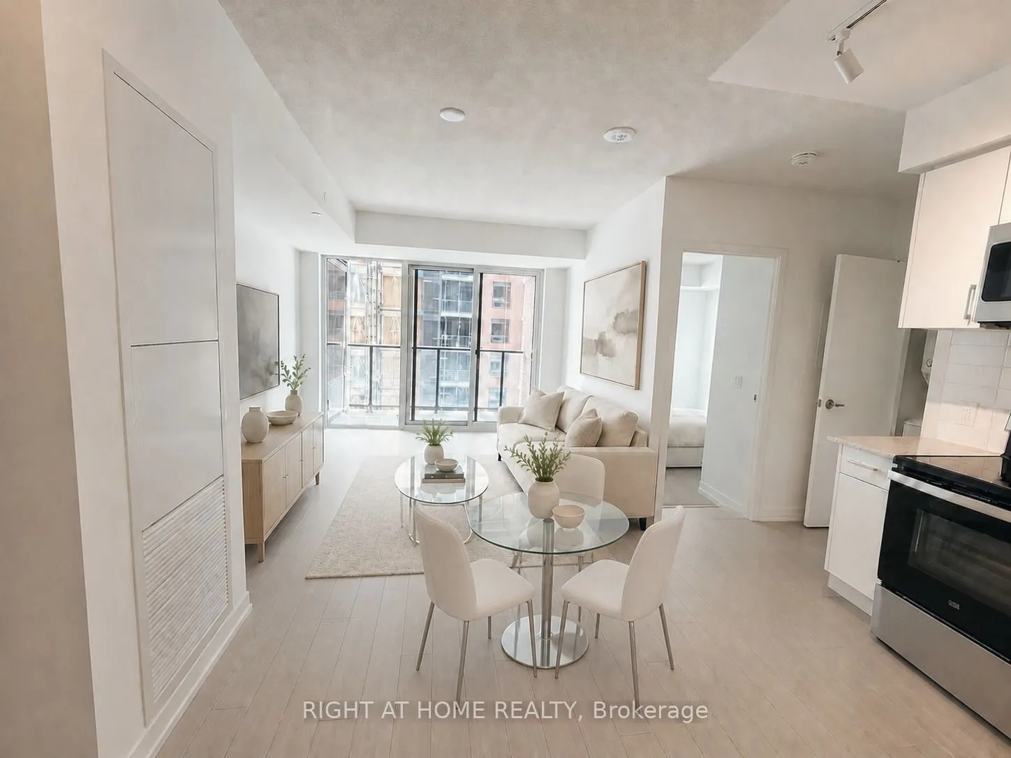 Property For Lease | W13696636