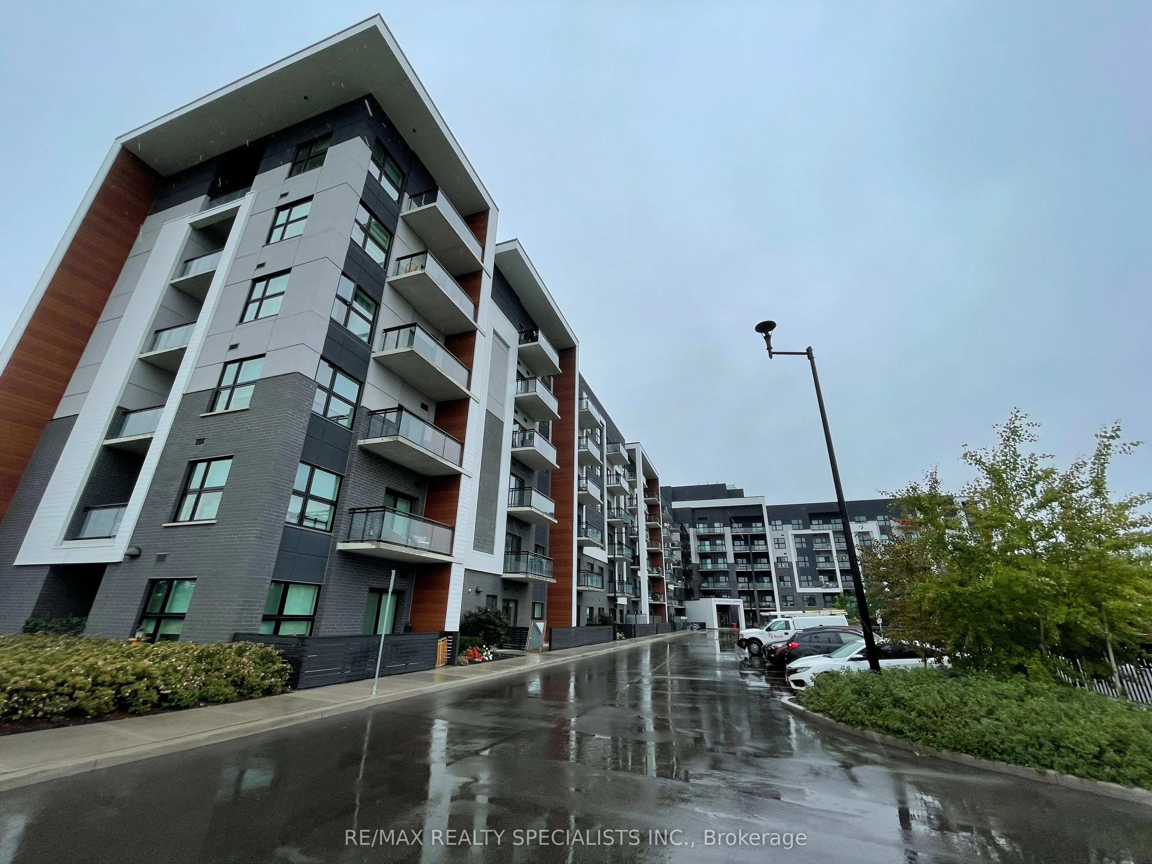 Property For Lease | W13698134