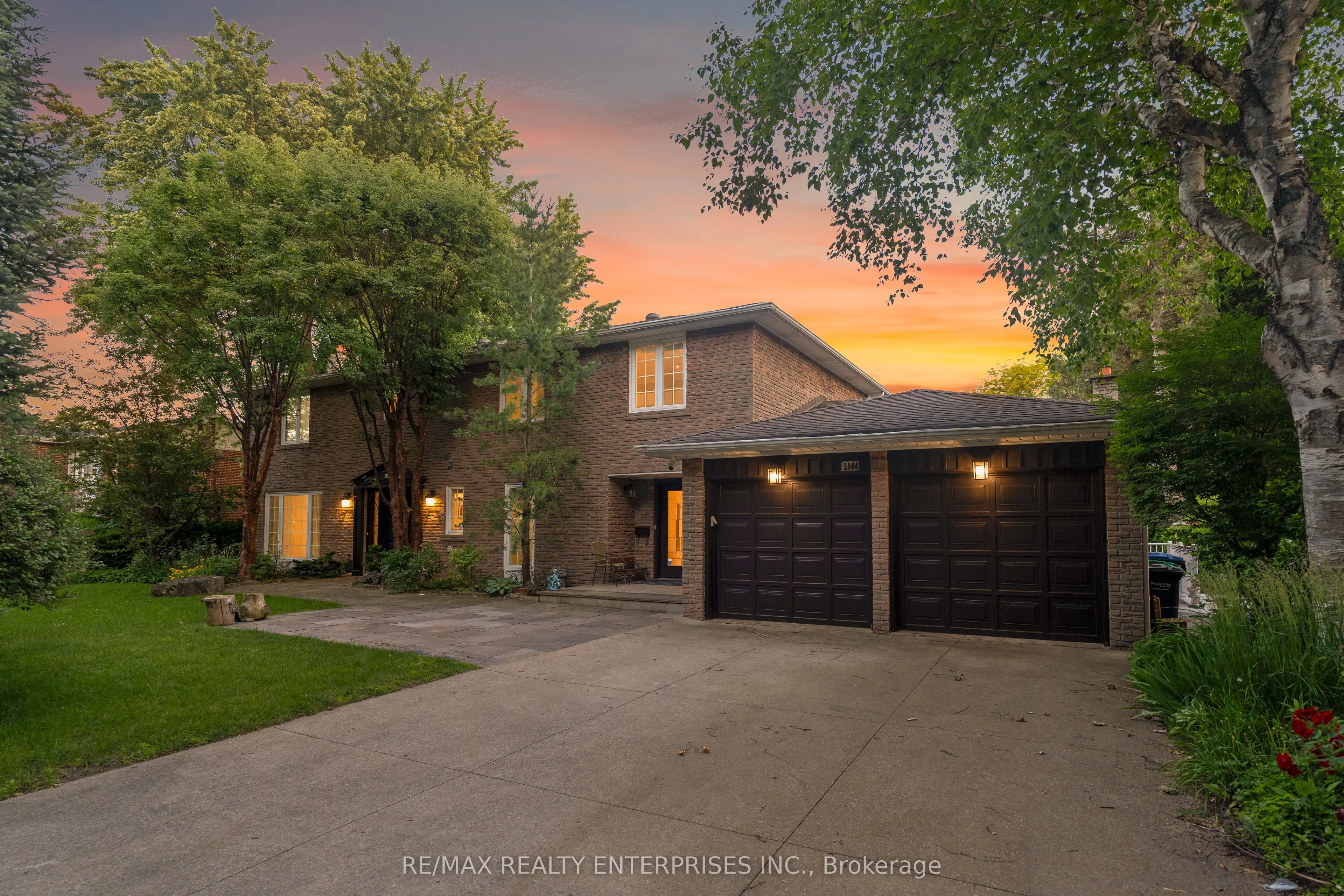 Detached Home For Lease | W13698462