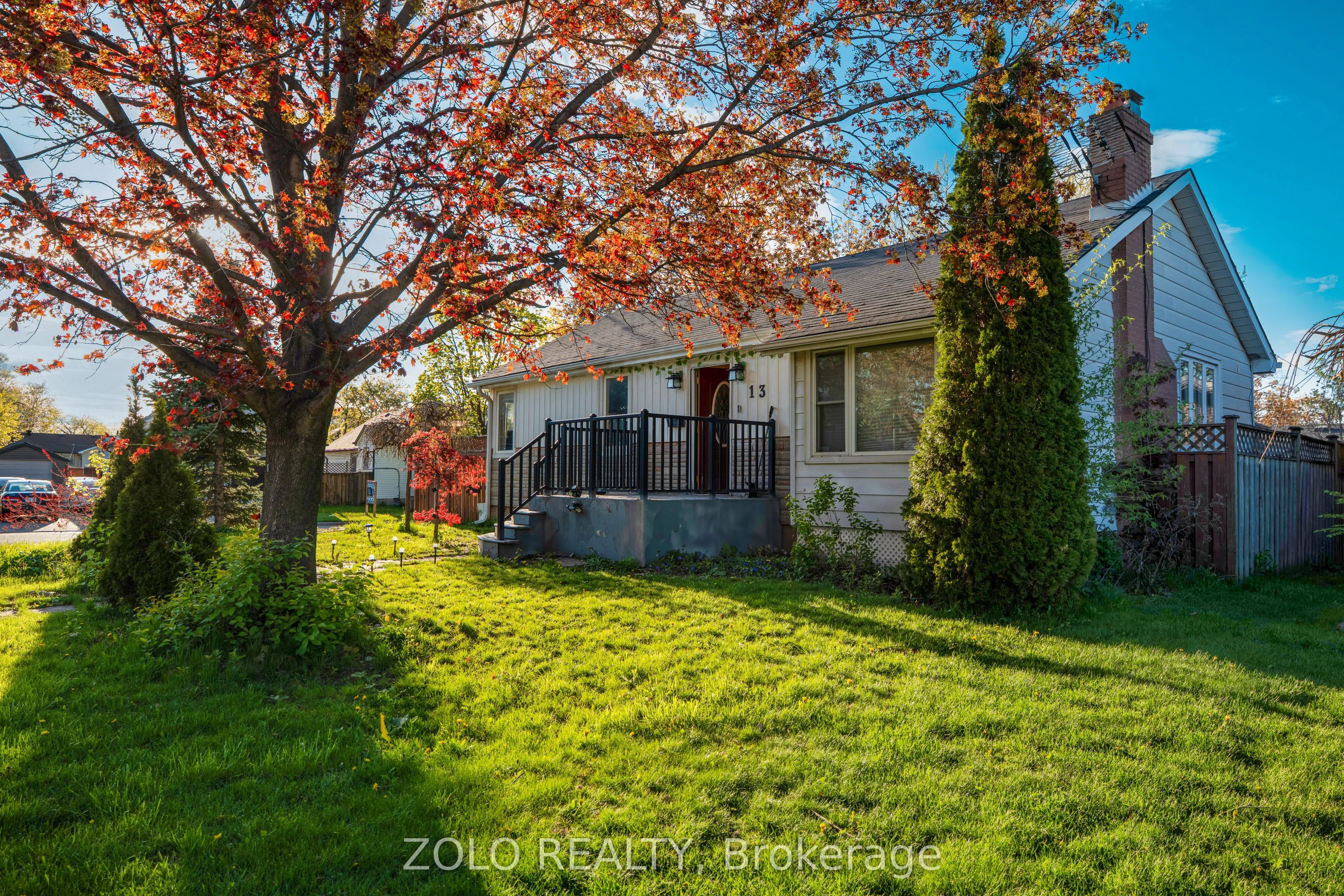 Detached Home For Sale | W13698624