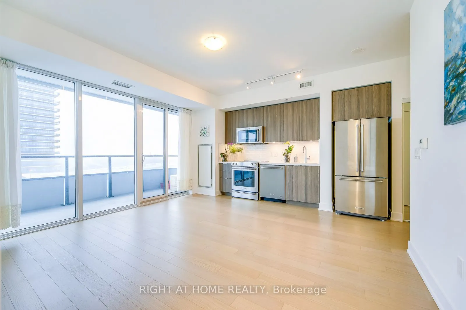 Property For Lease | W13699118