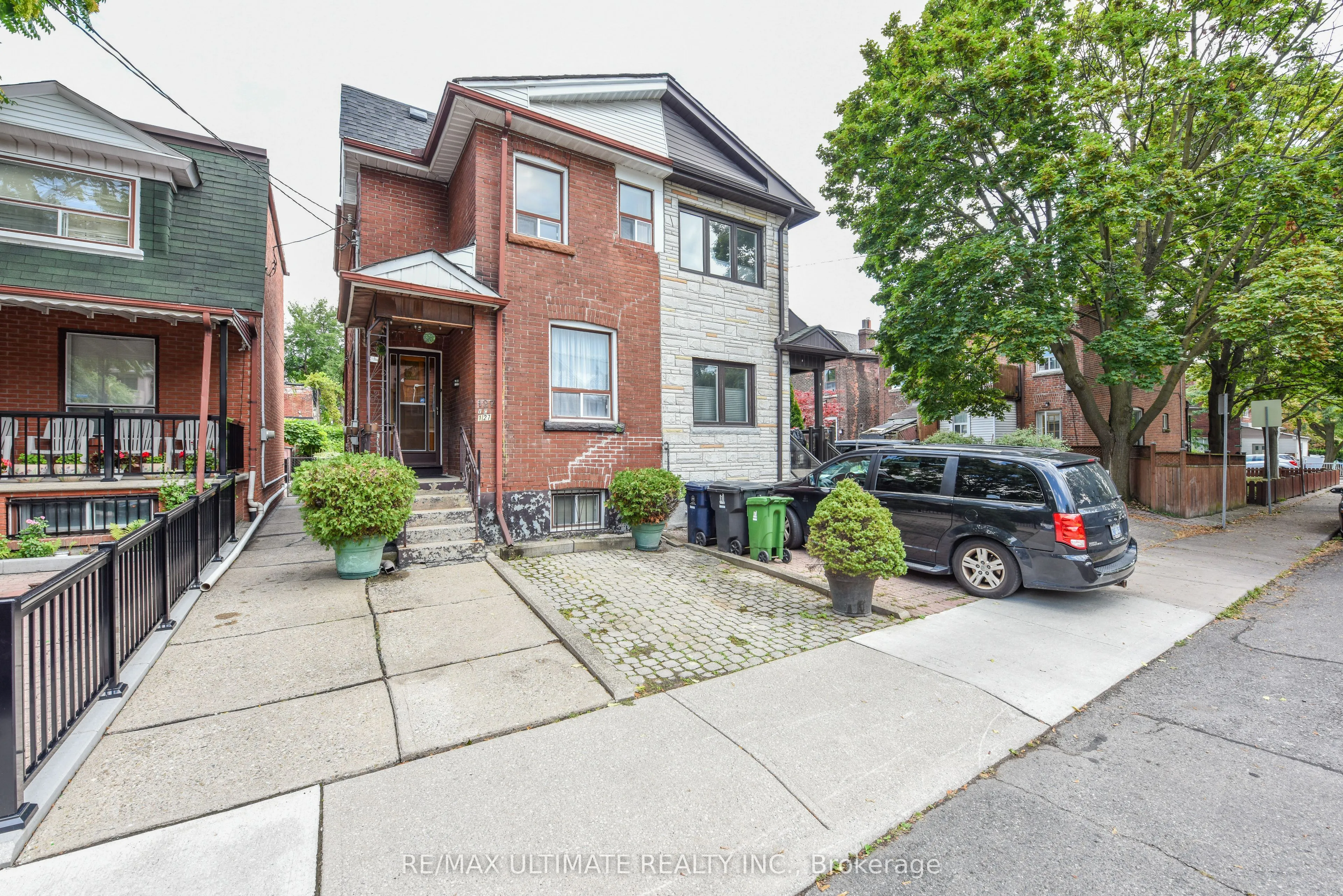 Semi-Detached Home For Sale | W13699394