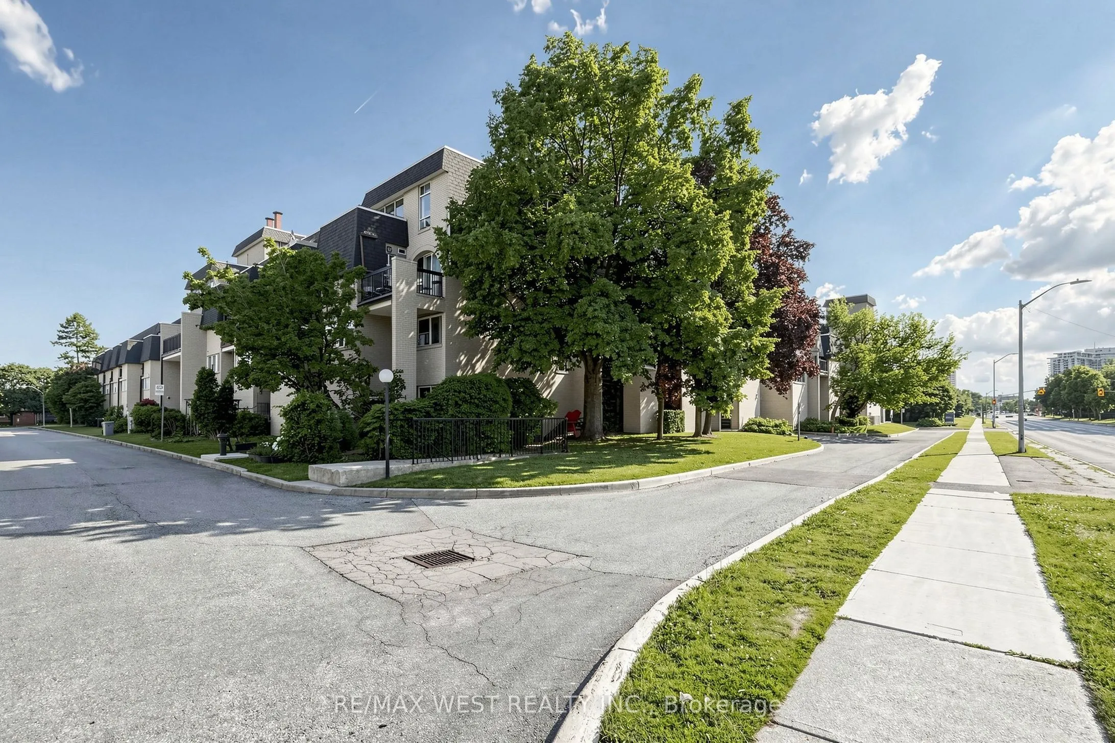 Property For Sale | W13700198