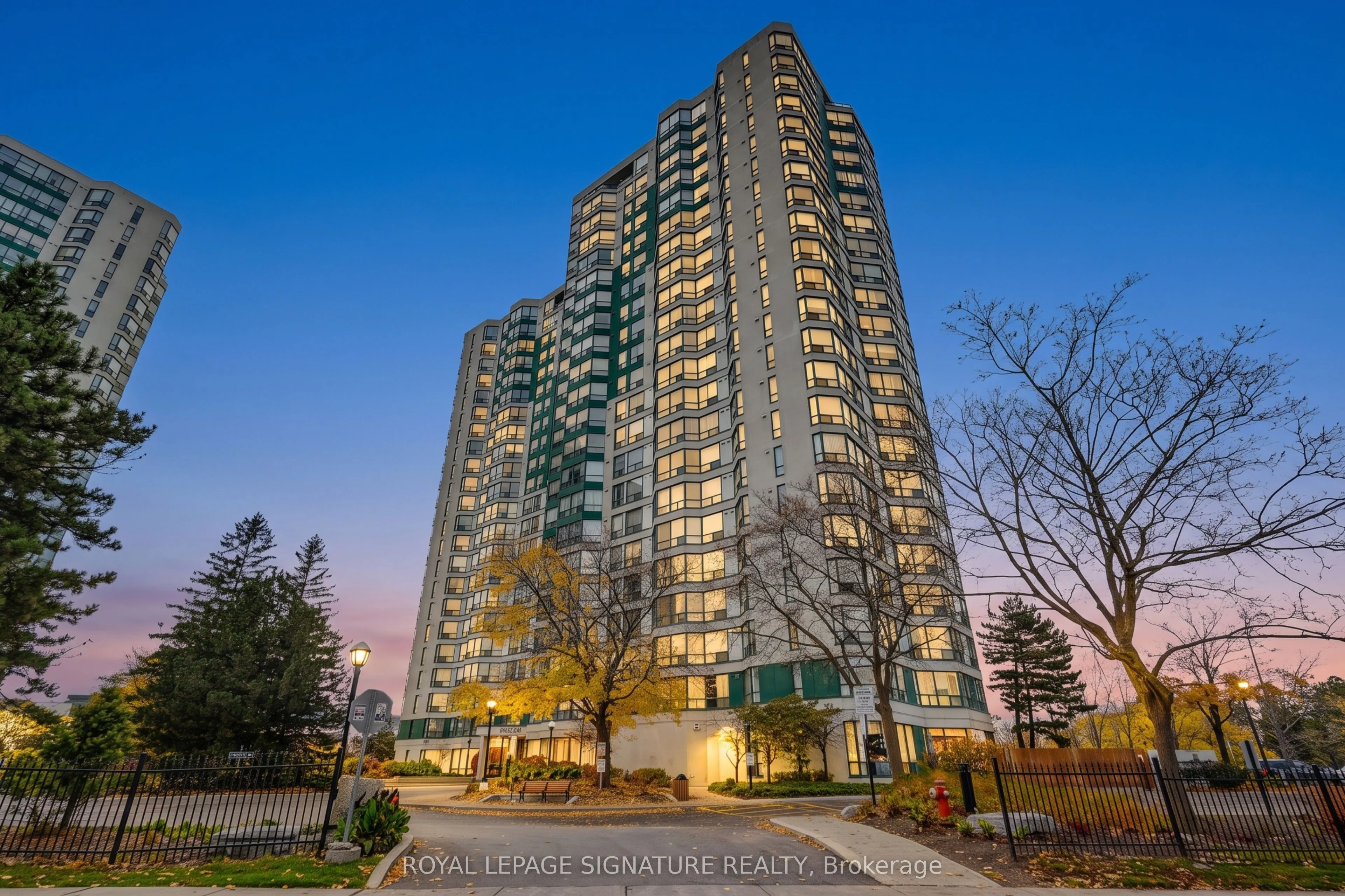 Property For Lease | W13700584