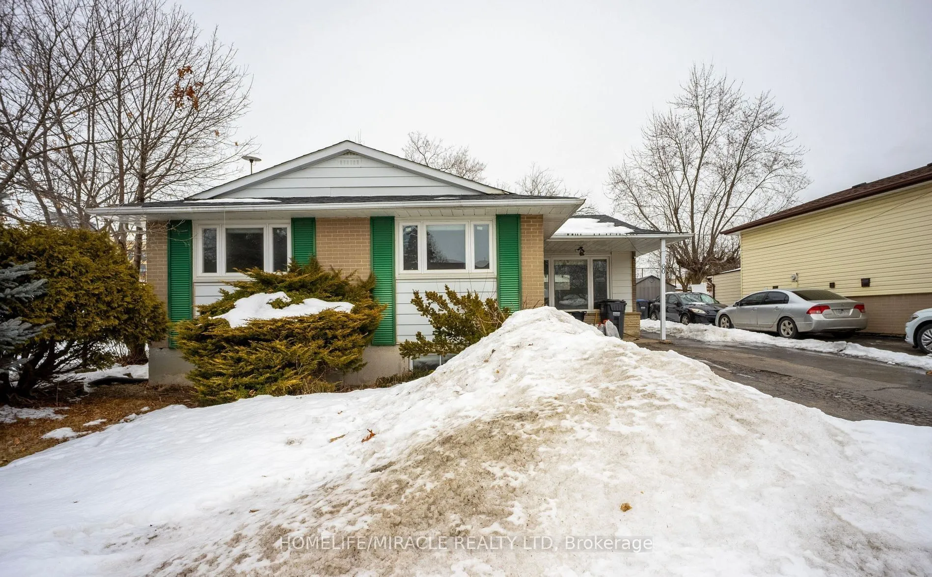 Detached Home For Lease | W13700592