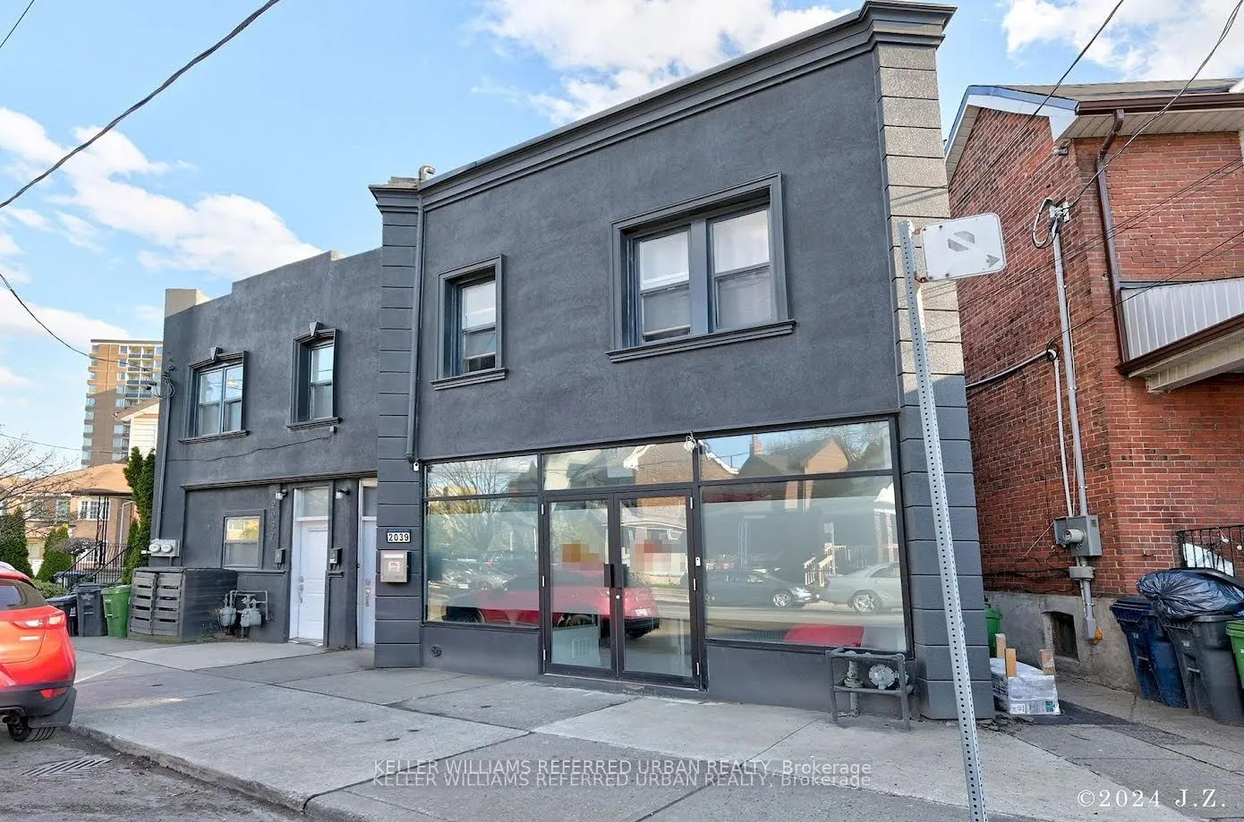 Semi-Detached Home For Lease | W13701384