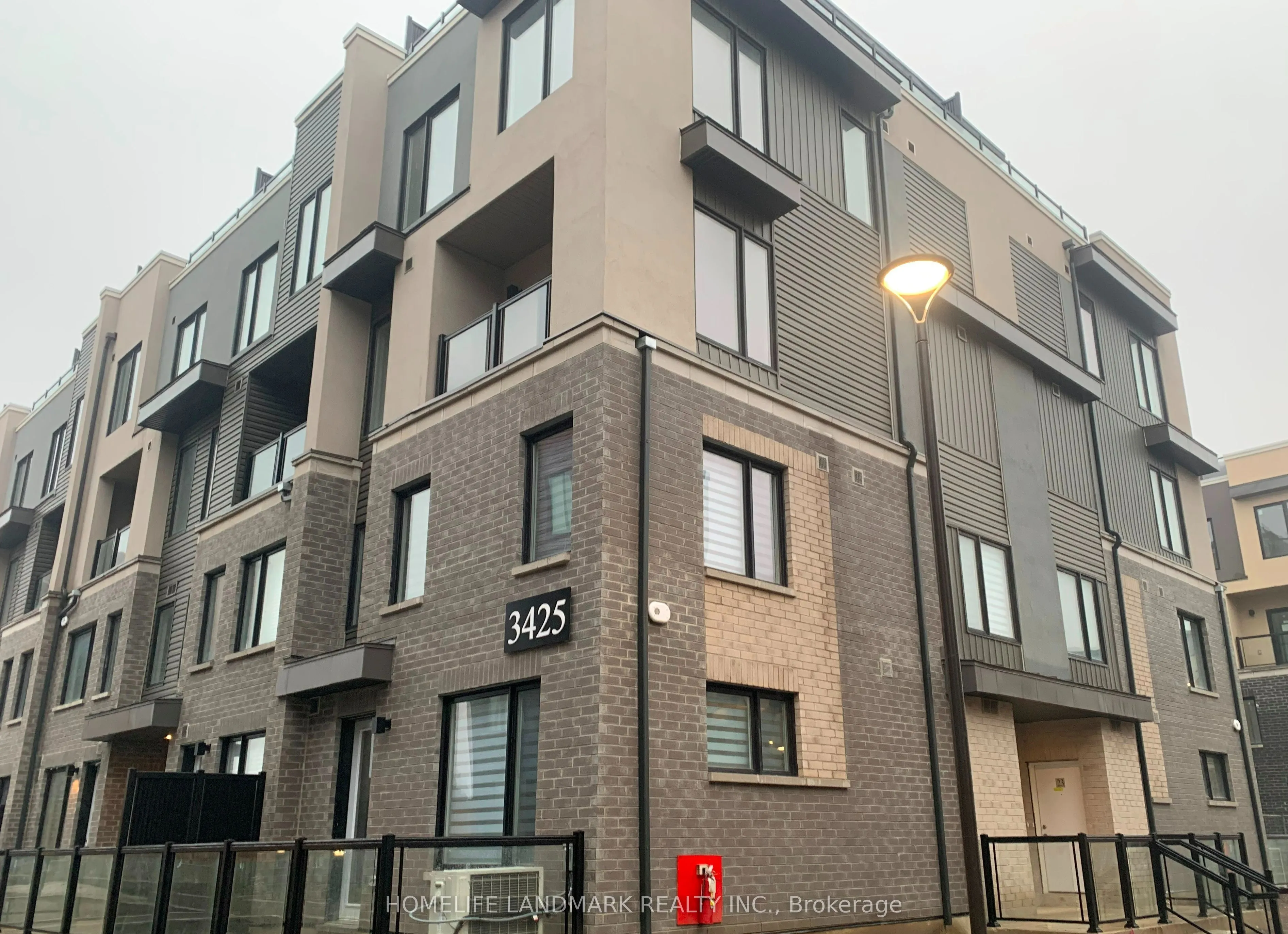 Property For Lease | W13701642