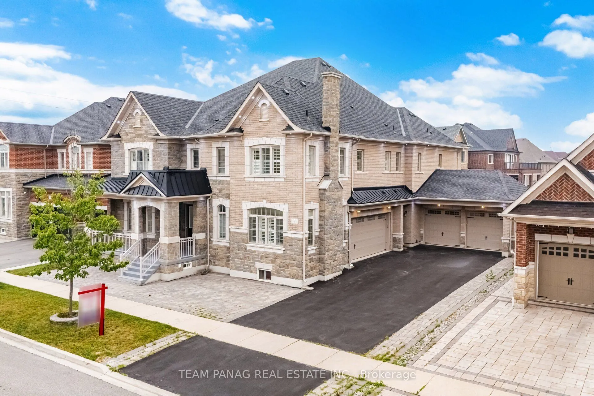 Detached Home For Sale | W13702016