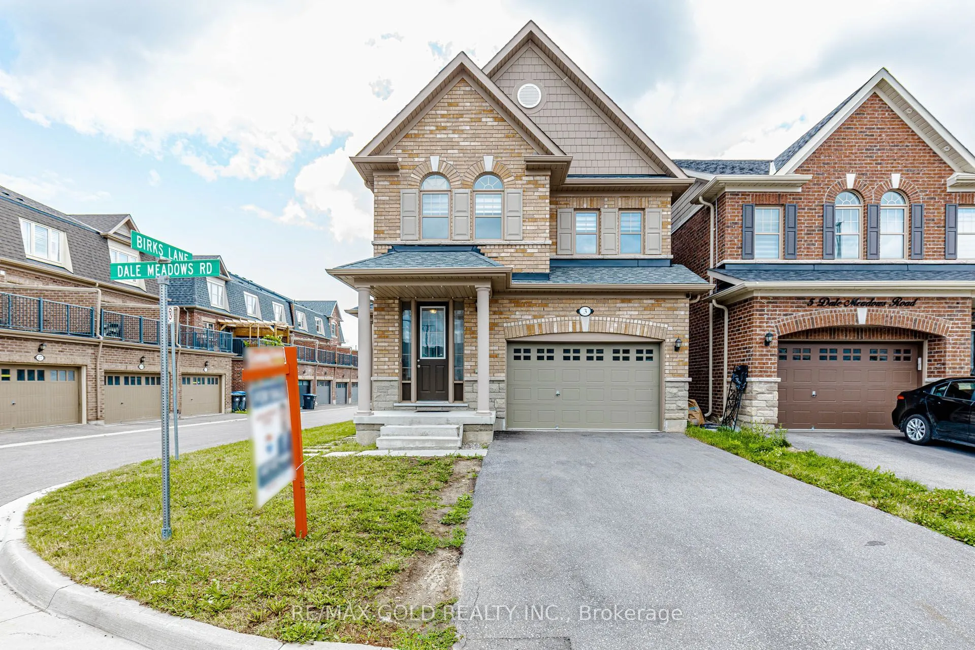 Detached Home For Sale | W13702398