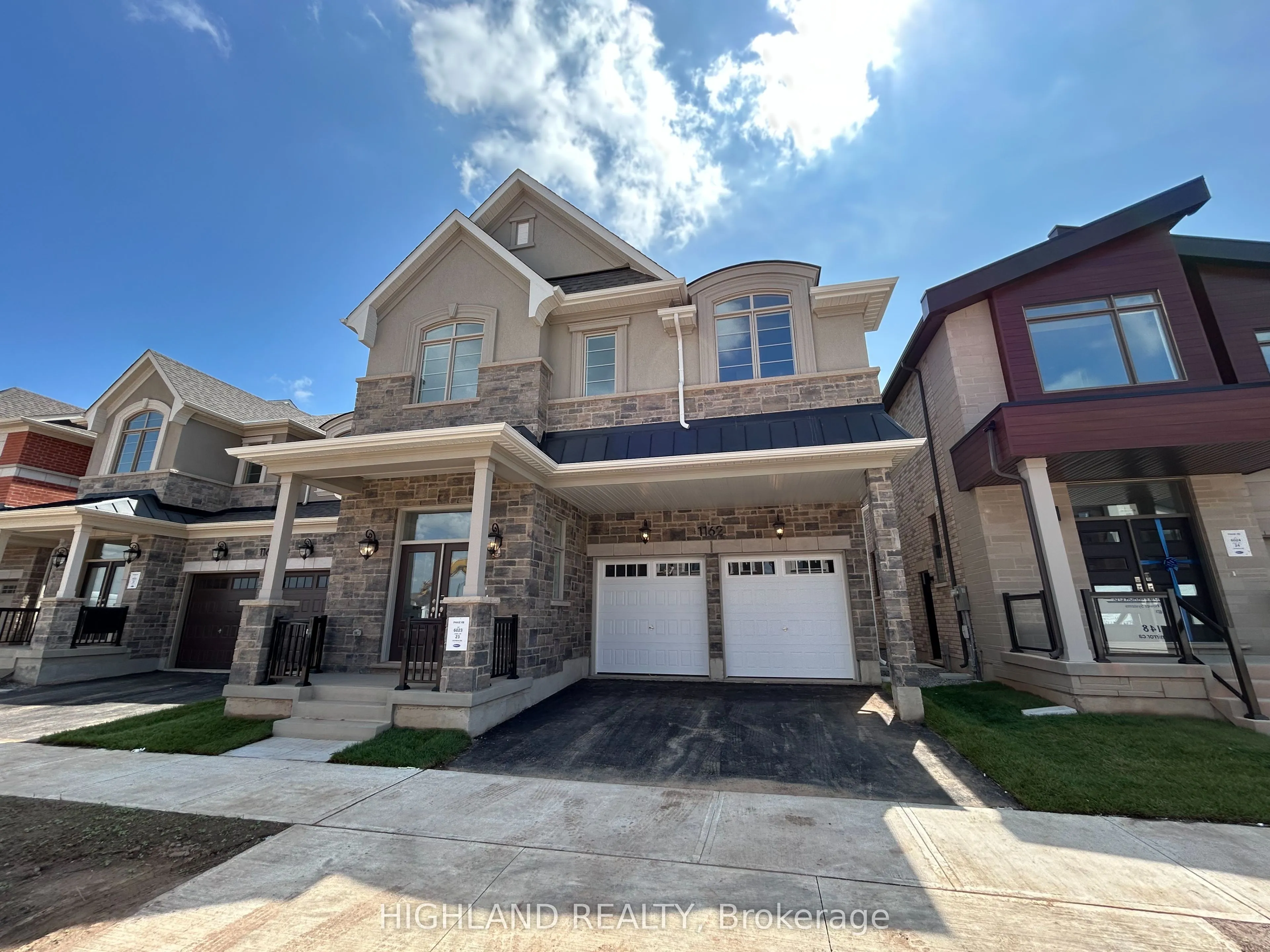 Detached Home For Lease | W13703002