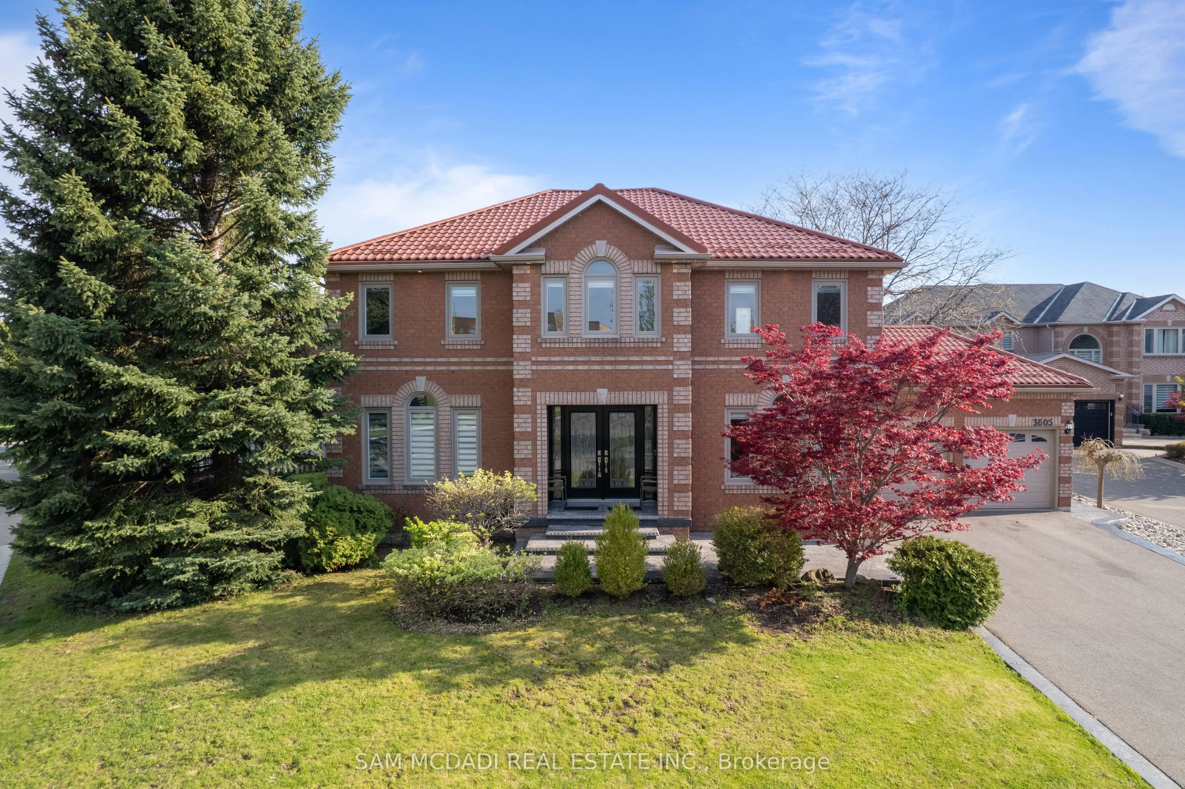 Detached Home For Sale | W13703890