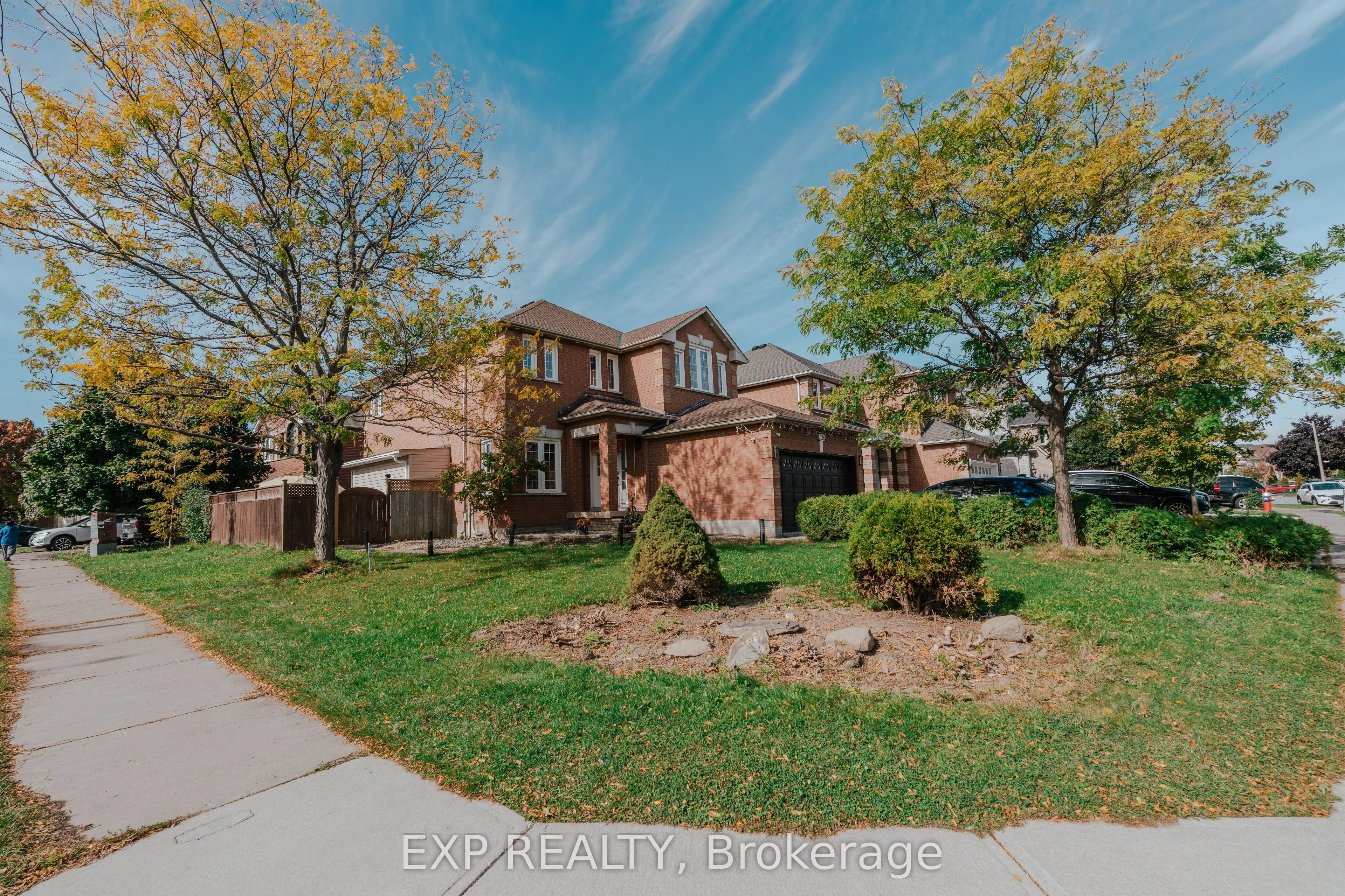 Detached Home For Lease | W13704266