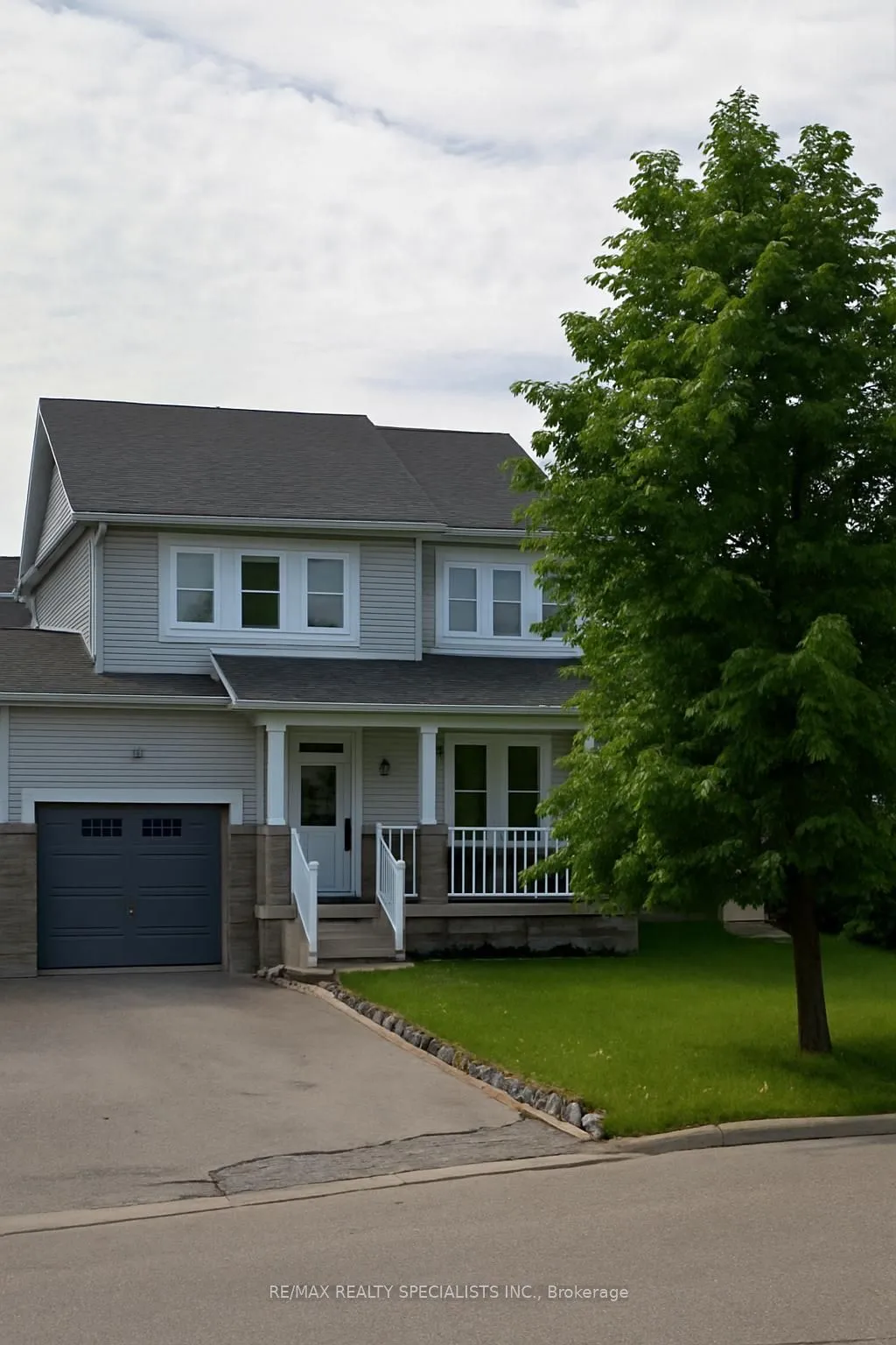 Semi-Detached Home For Lease | W13704778