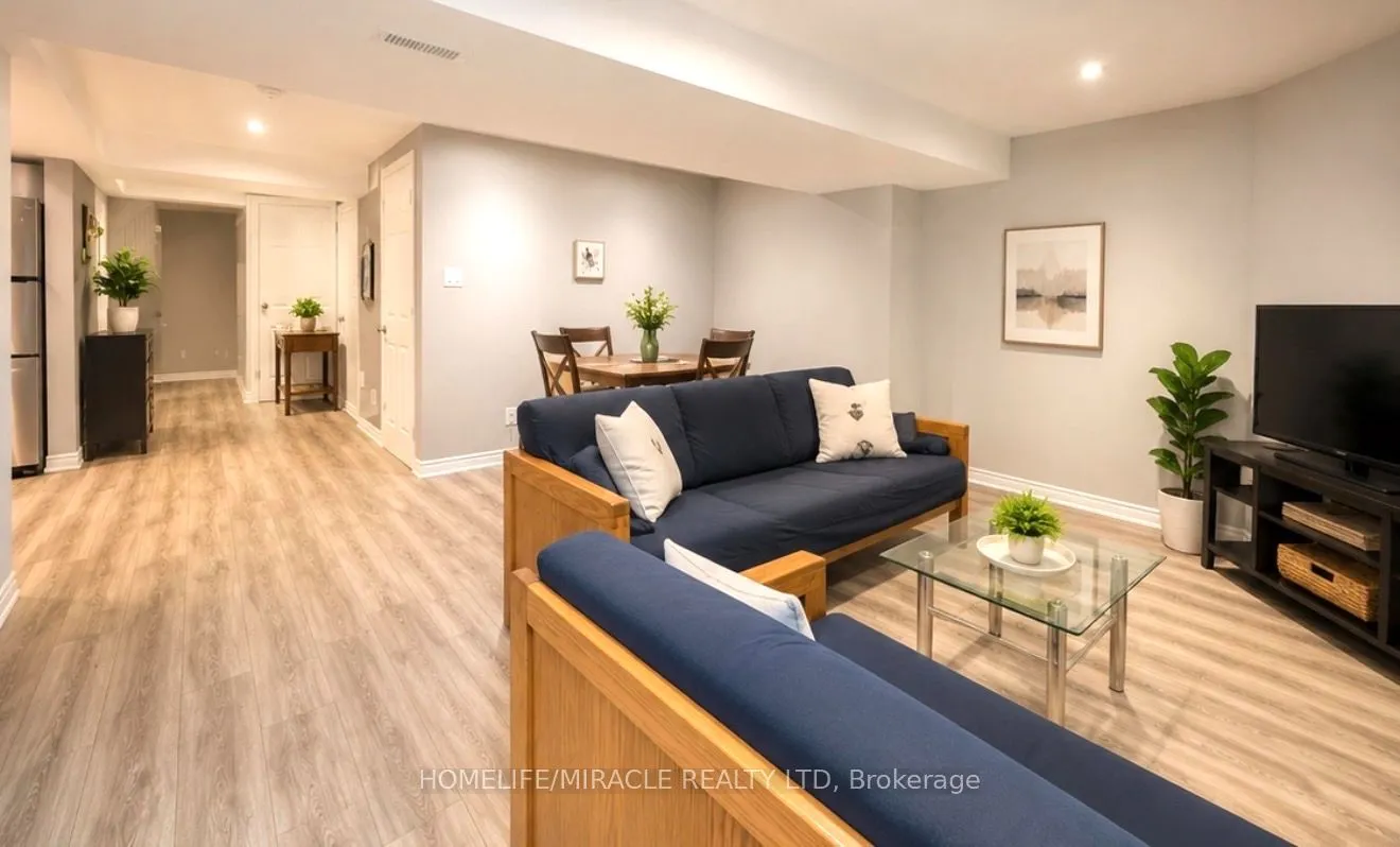 Detached Home For Lease | W13704872