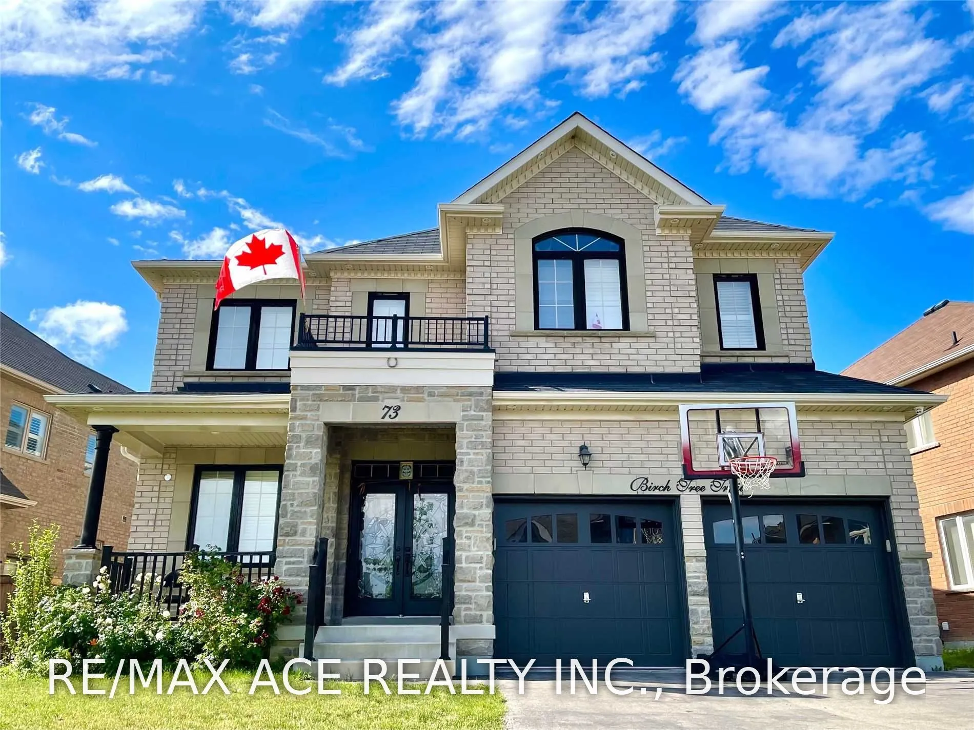 Detached Home For Lease | W13704958
