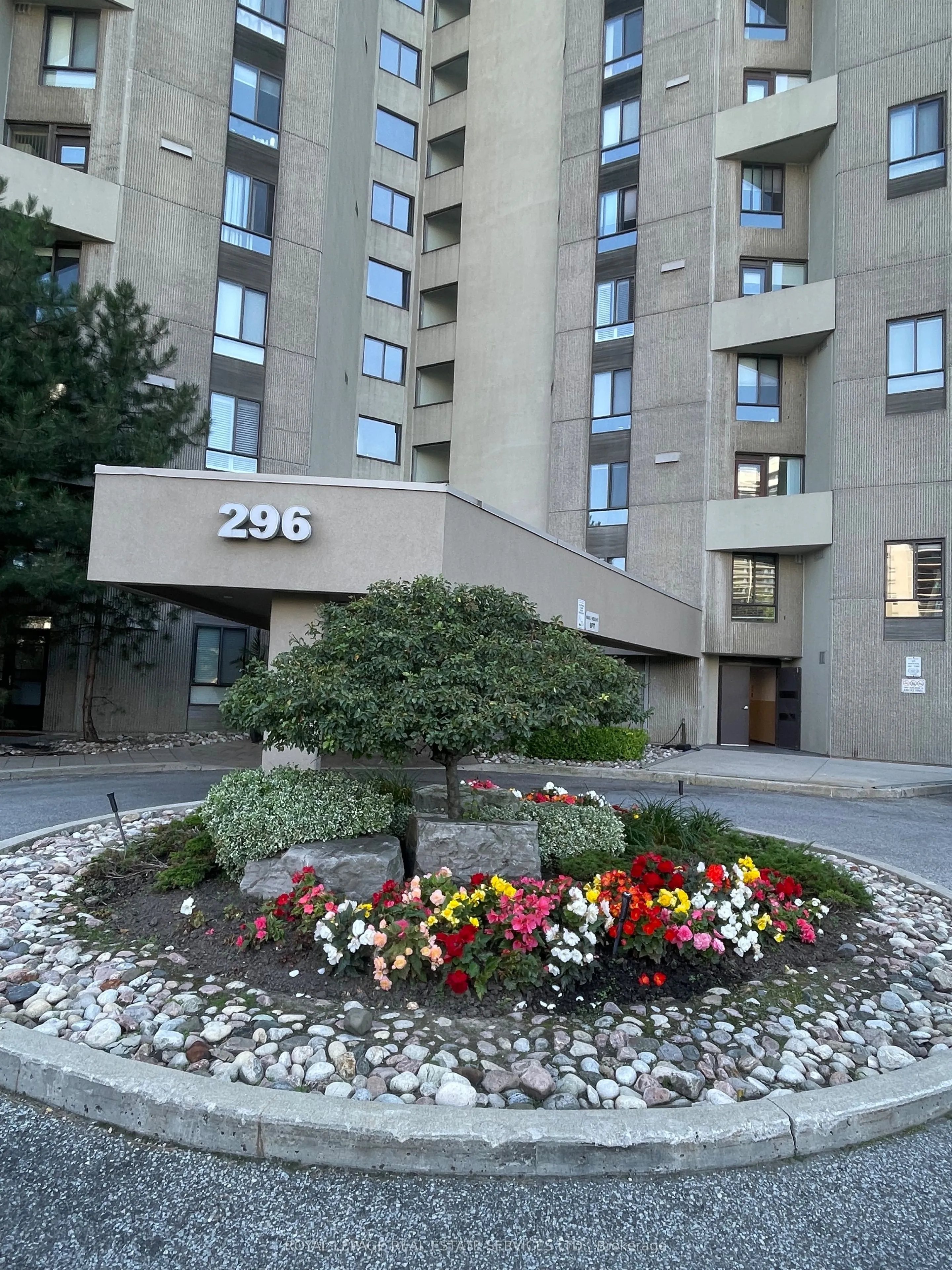 Property For Lease | W13705182