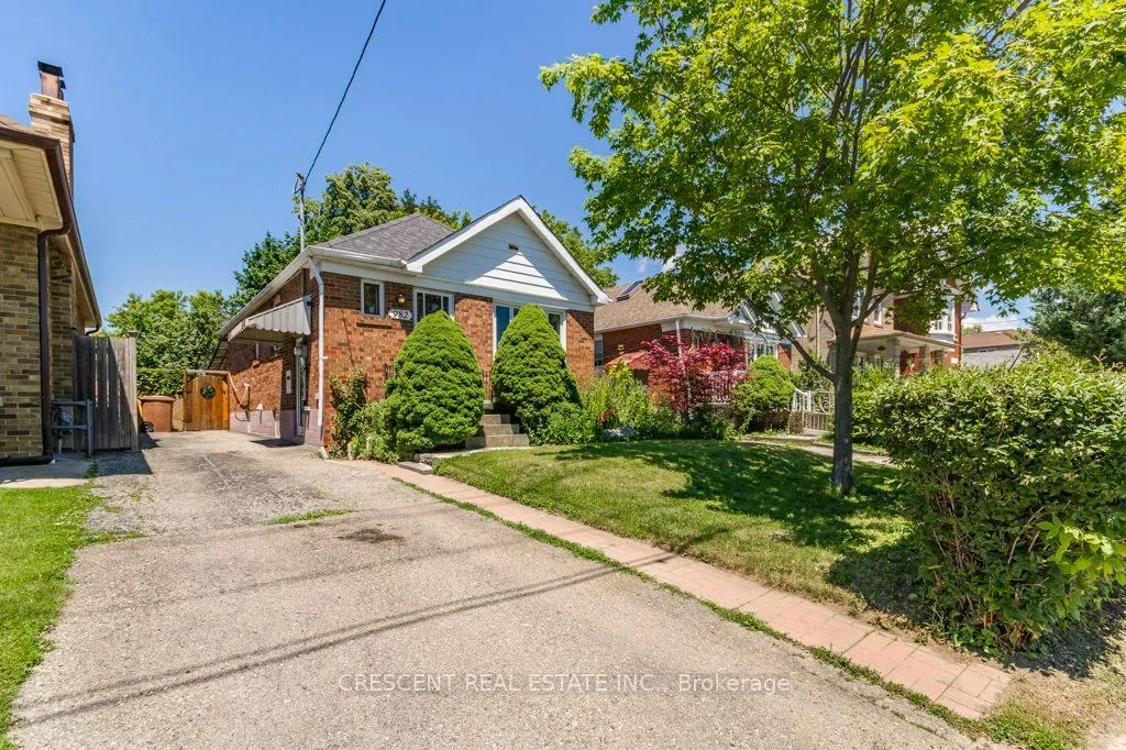 Detached Home For Sale | W13705610
