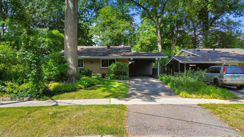 1911 Delaney Drive, Mississauga, ON L5J 3L2