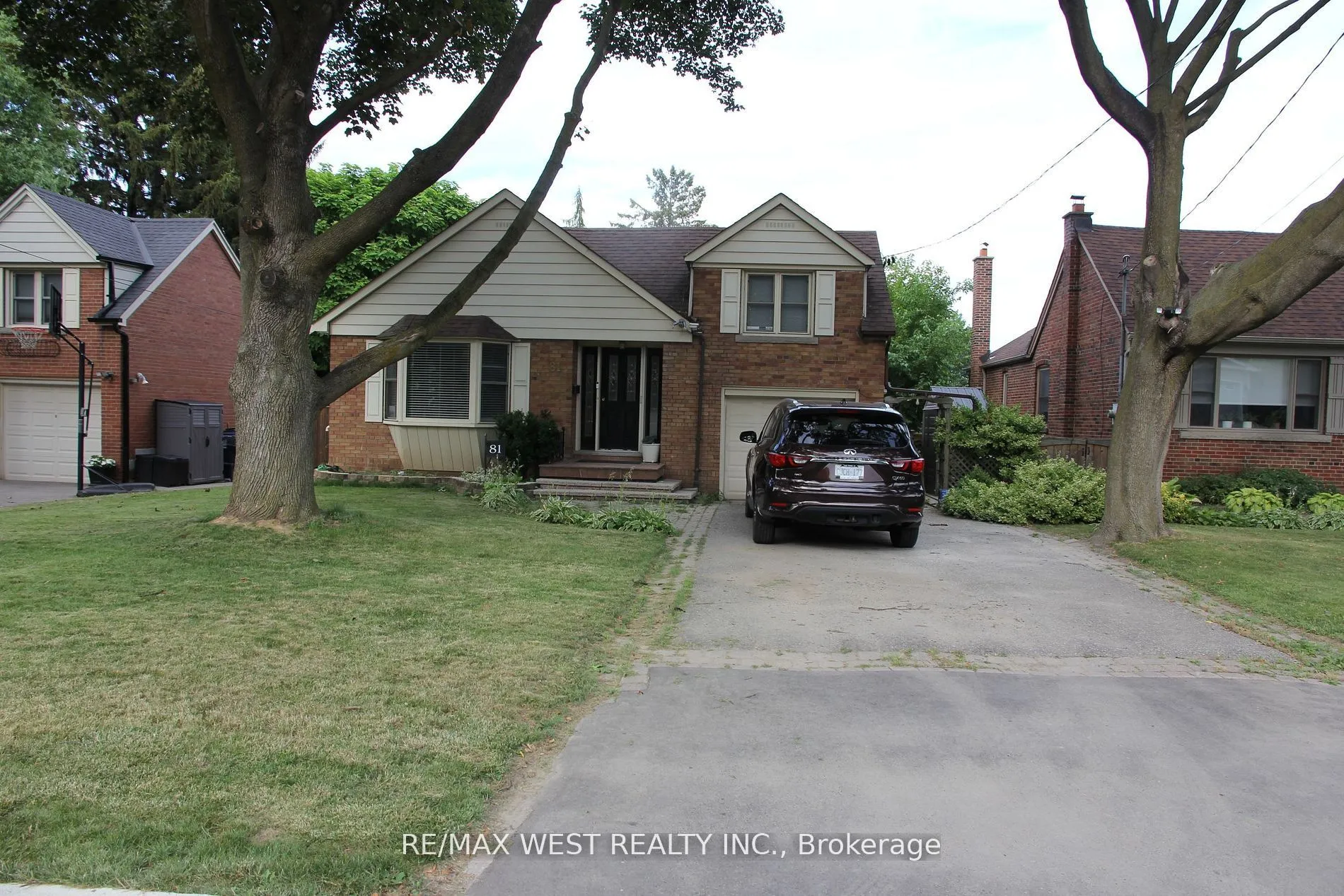 Detached Home For Lease | W13707458