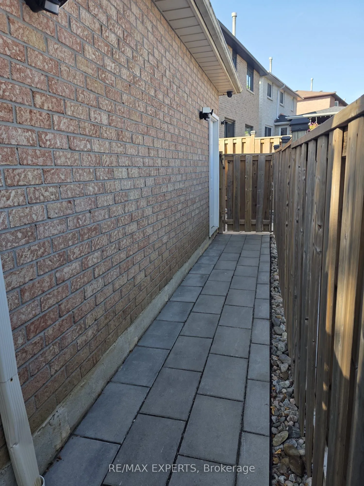 Detached Home For Lease | W13708476
