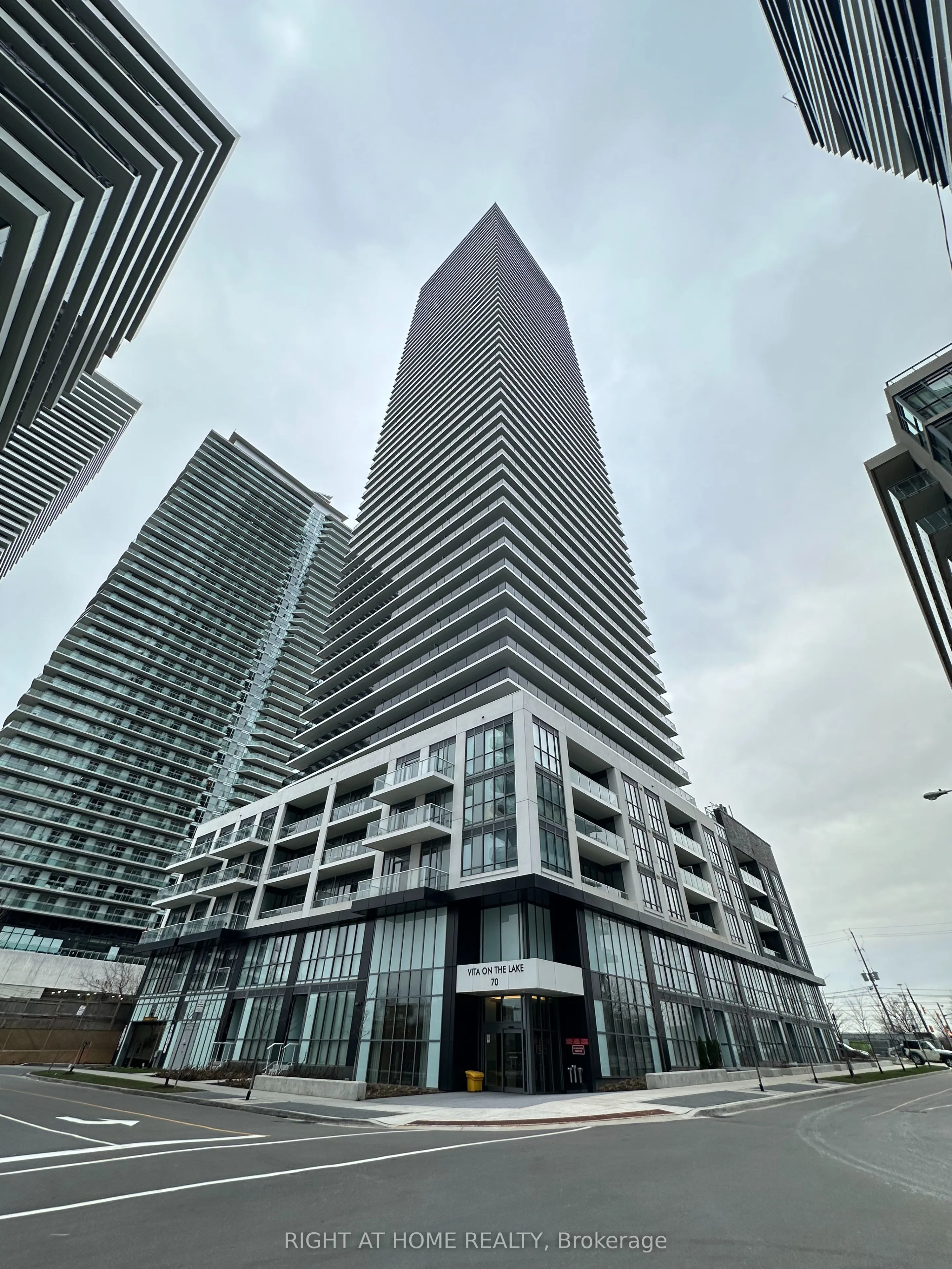 Property For Lease | W13711146