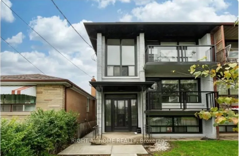 Triplex For Lease | W13711854