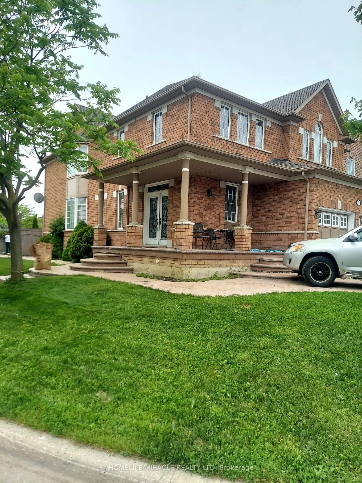 Detached Home For Lease | W13712308