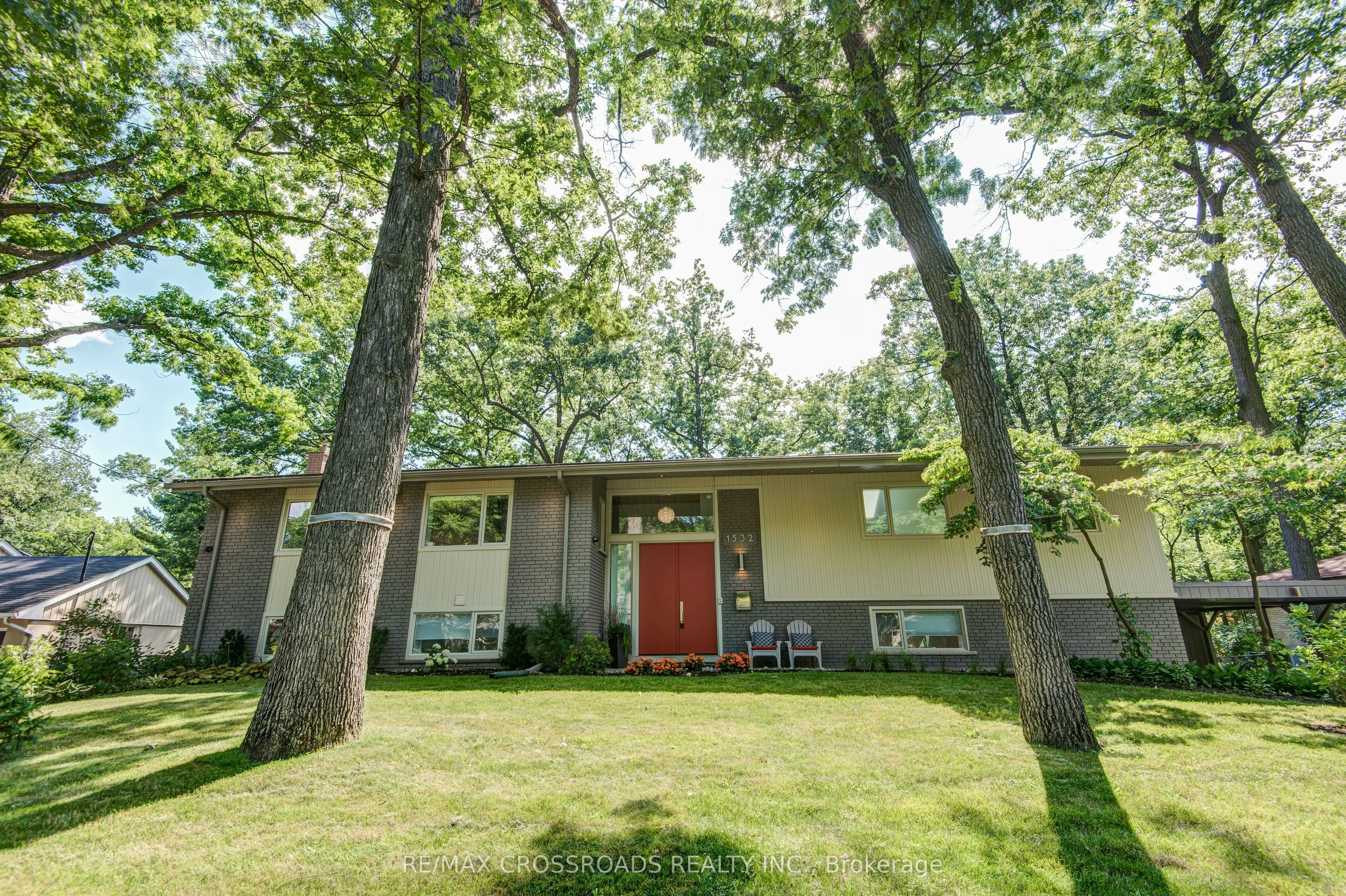 Detached Home For Lease | W13713504