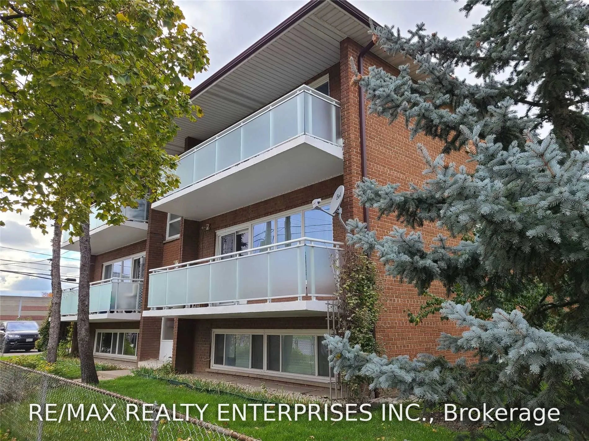Multiplex For Lease | W13715182
