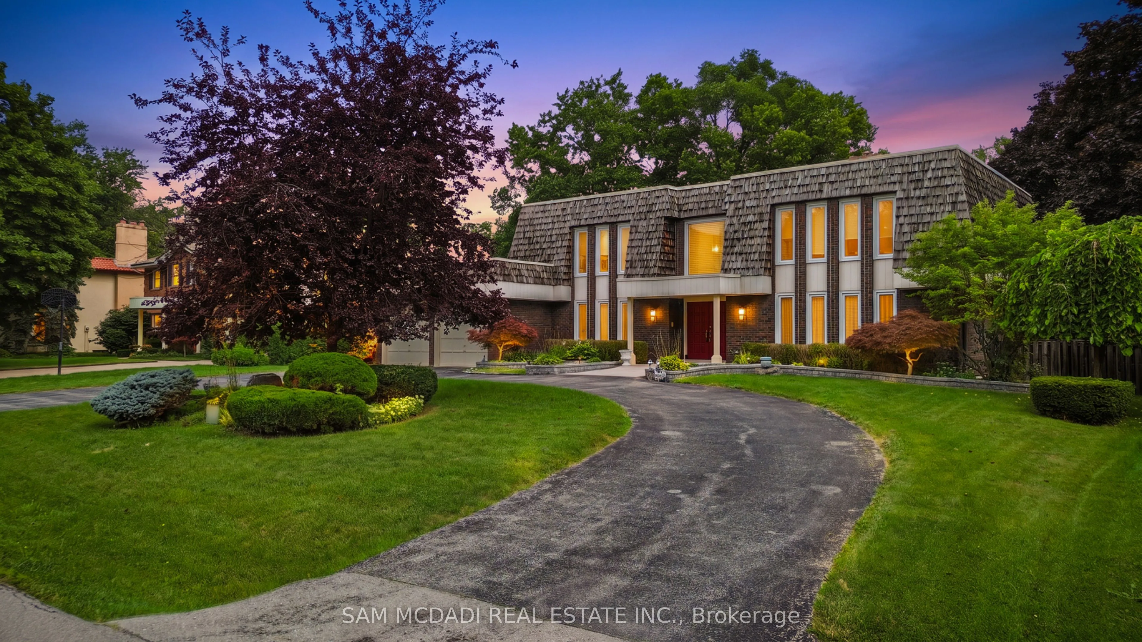 Detached Home For Sale | W13716352