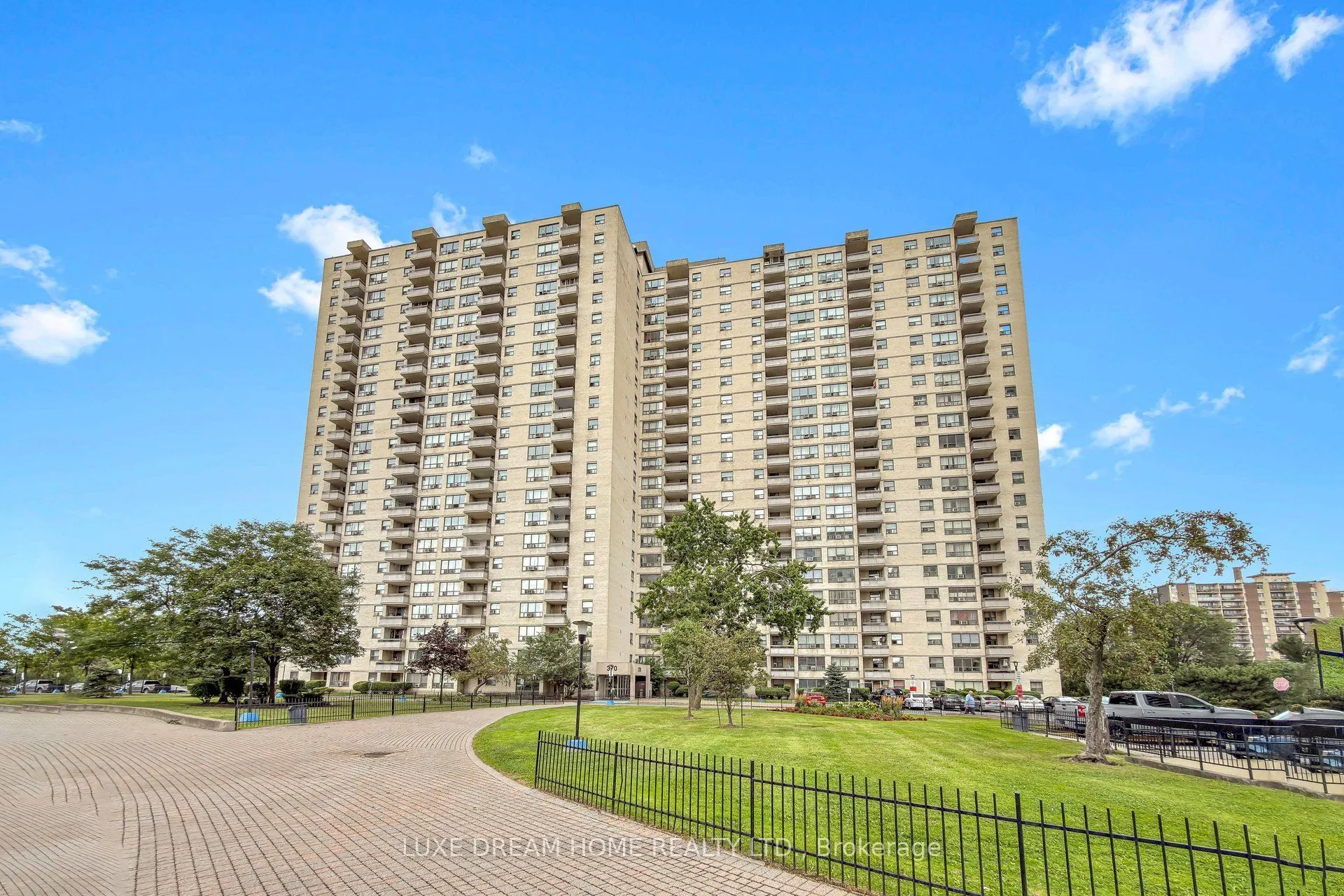Property For Sale | W13716666