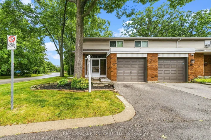 1270 Gainsborough Drive, Oakville, ON L6H 2L2