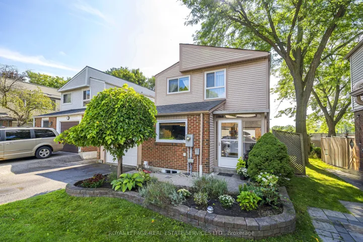 336 Queen S Street, Mississauga, ON L5M 1M2